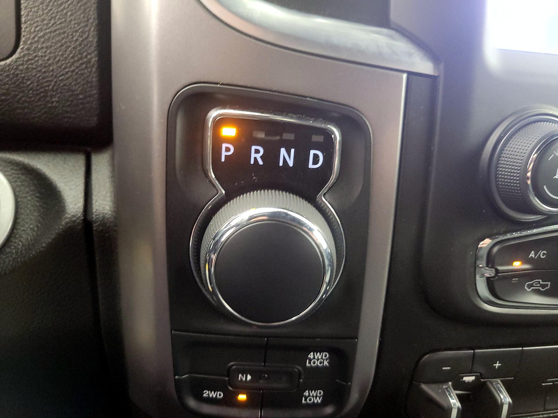 Thumbnail: 2022 RAM 1500 Classic - 17