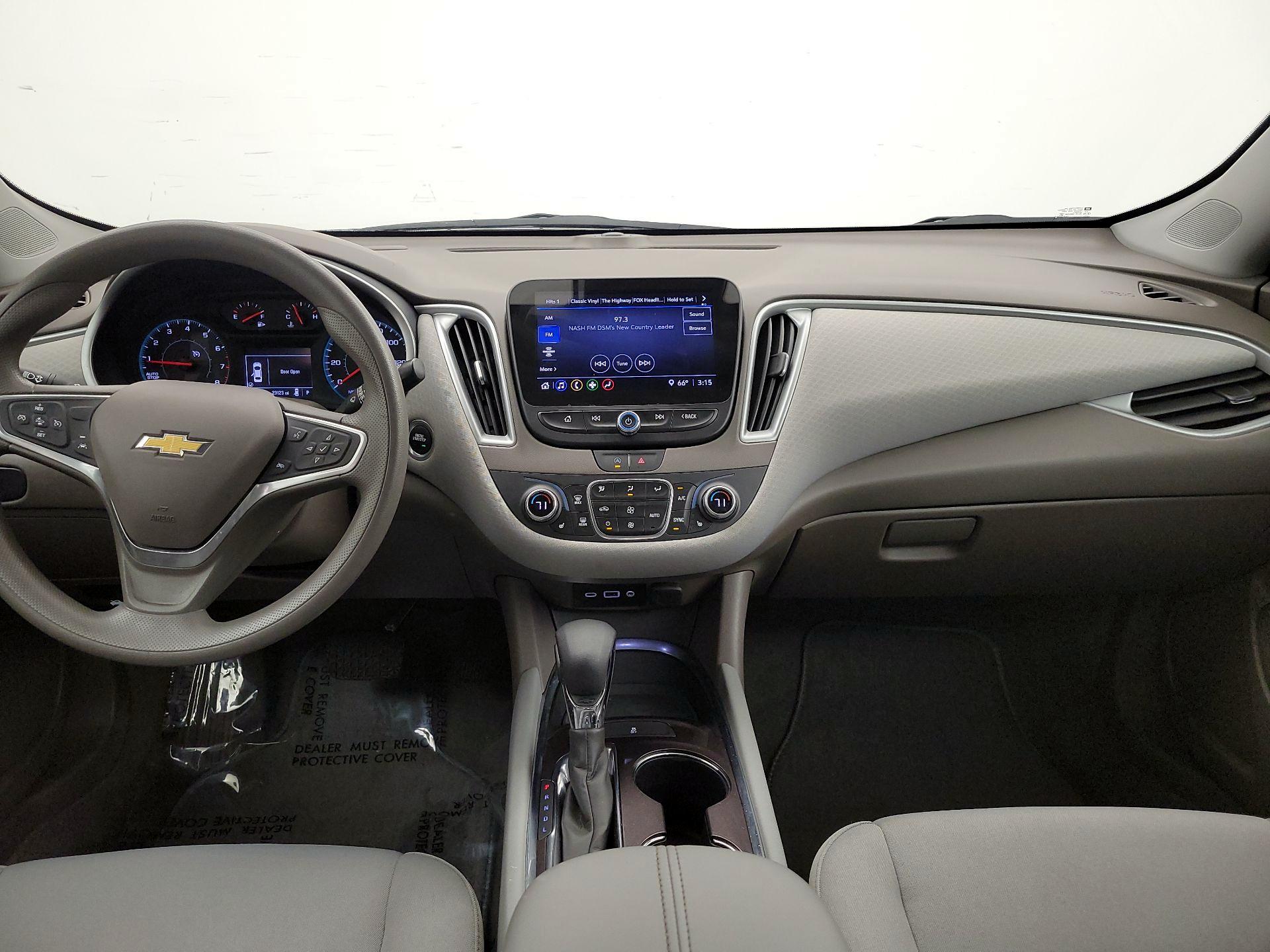 Thumbnail: 2023 Chevrolet Malibu - 9