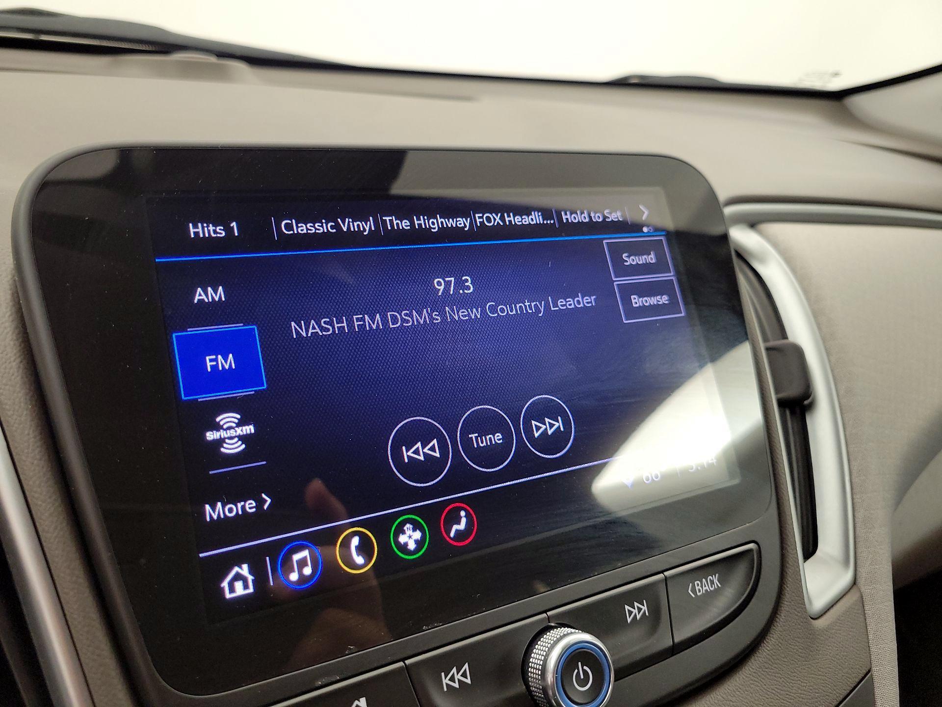 Thumbnail: 2023 Chevrolet Malibu - 15