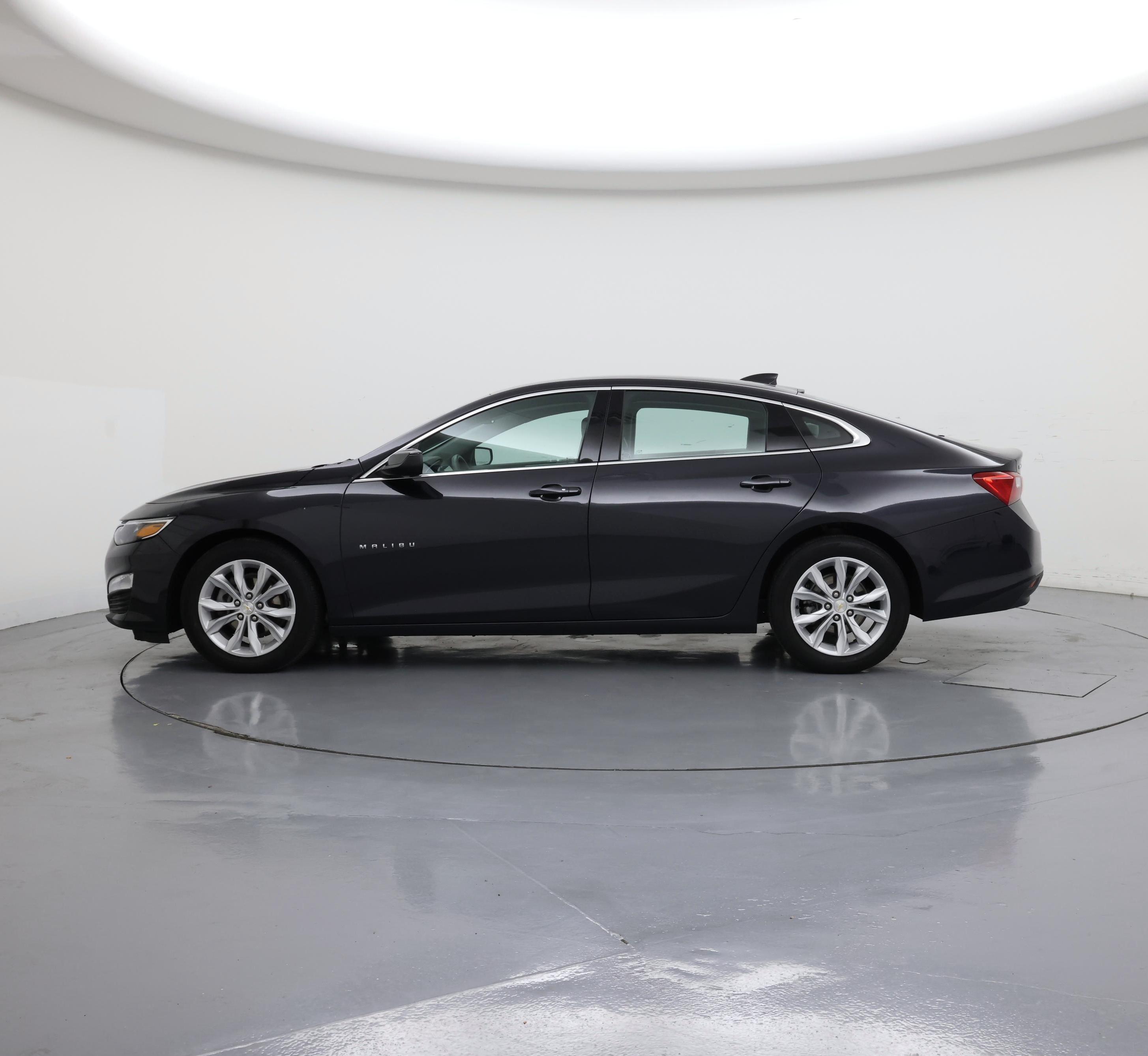 Thumbnail: 2023 Chevrolet Malibu - 3