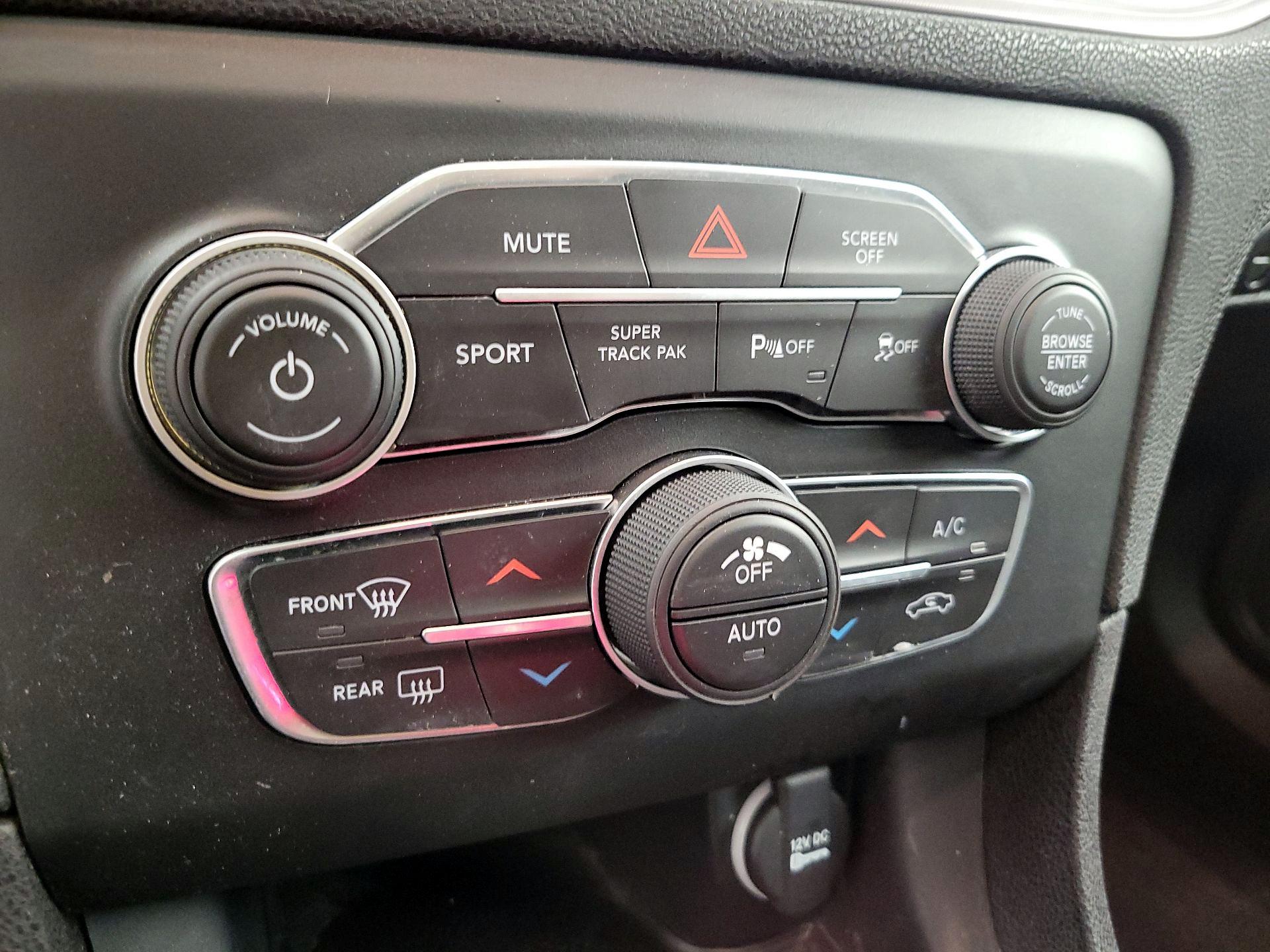 Thumbnail: 2023 Dodge Charger - 17