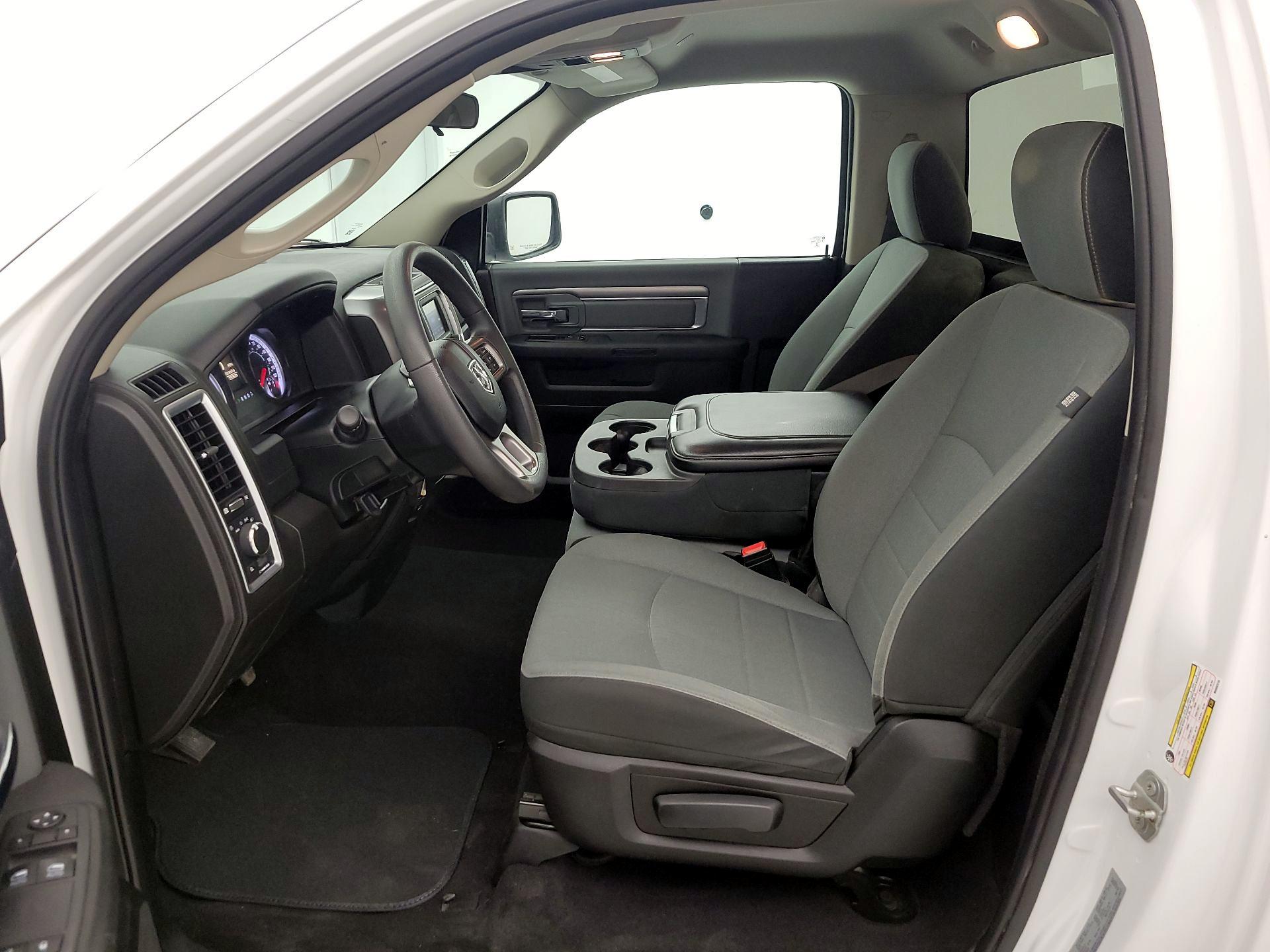 Thumbnail: 2021 RAM 1500 Classic - 11