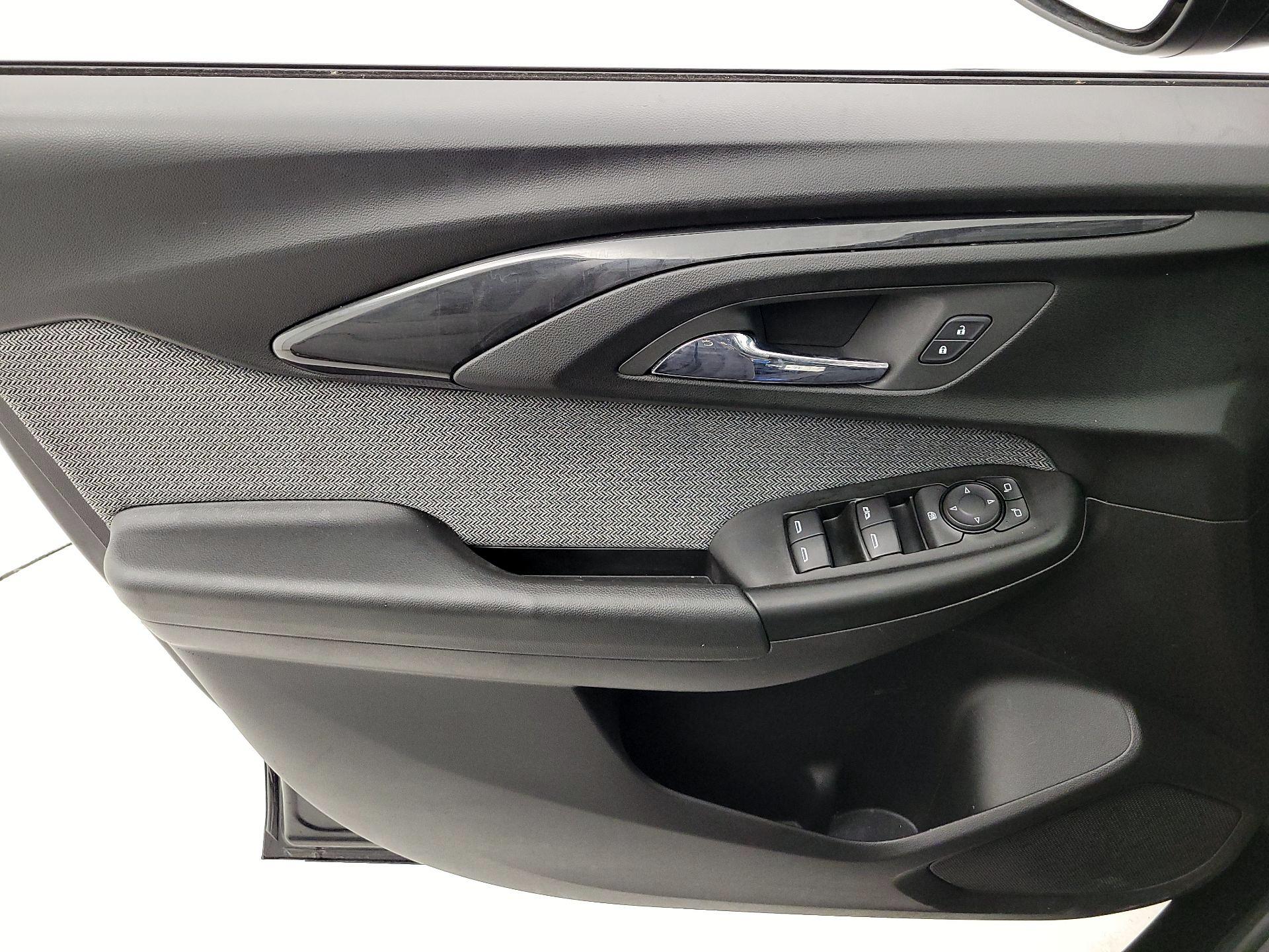 Thumbnail: 2022 Chevrolet TrailBlazer - 12