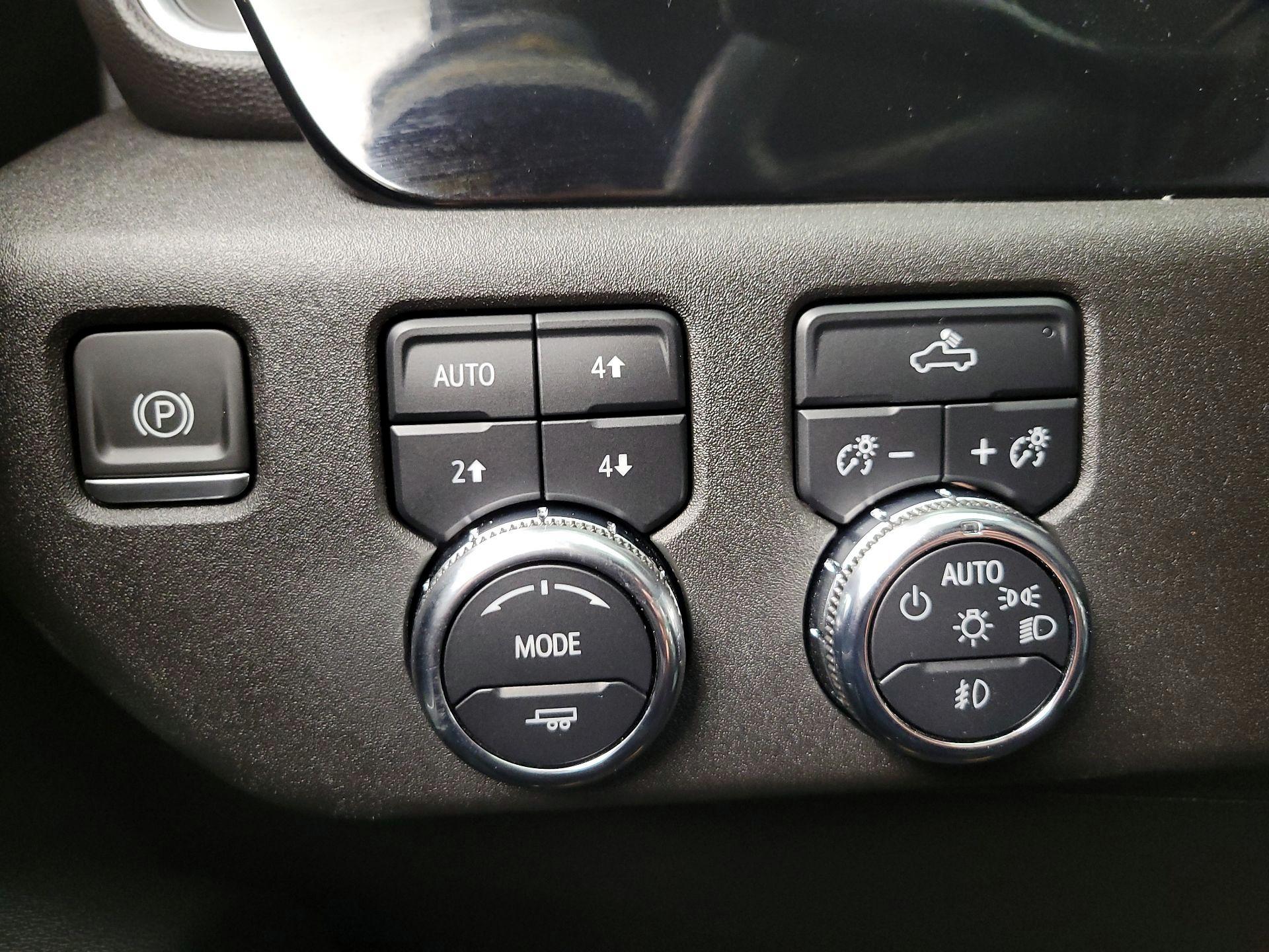 Thumbnail: 2023 GMC Sierra 1500 - 13