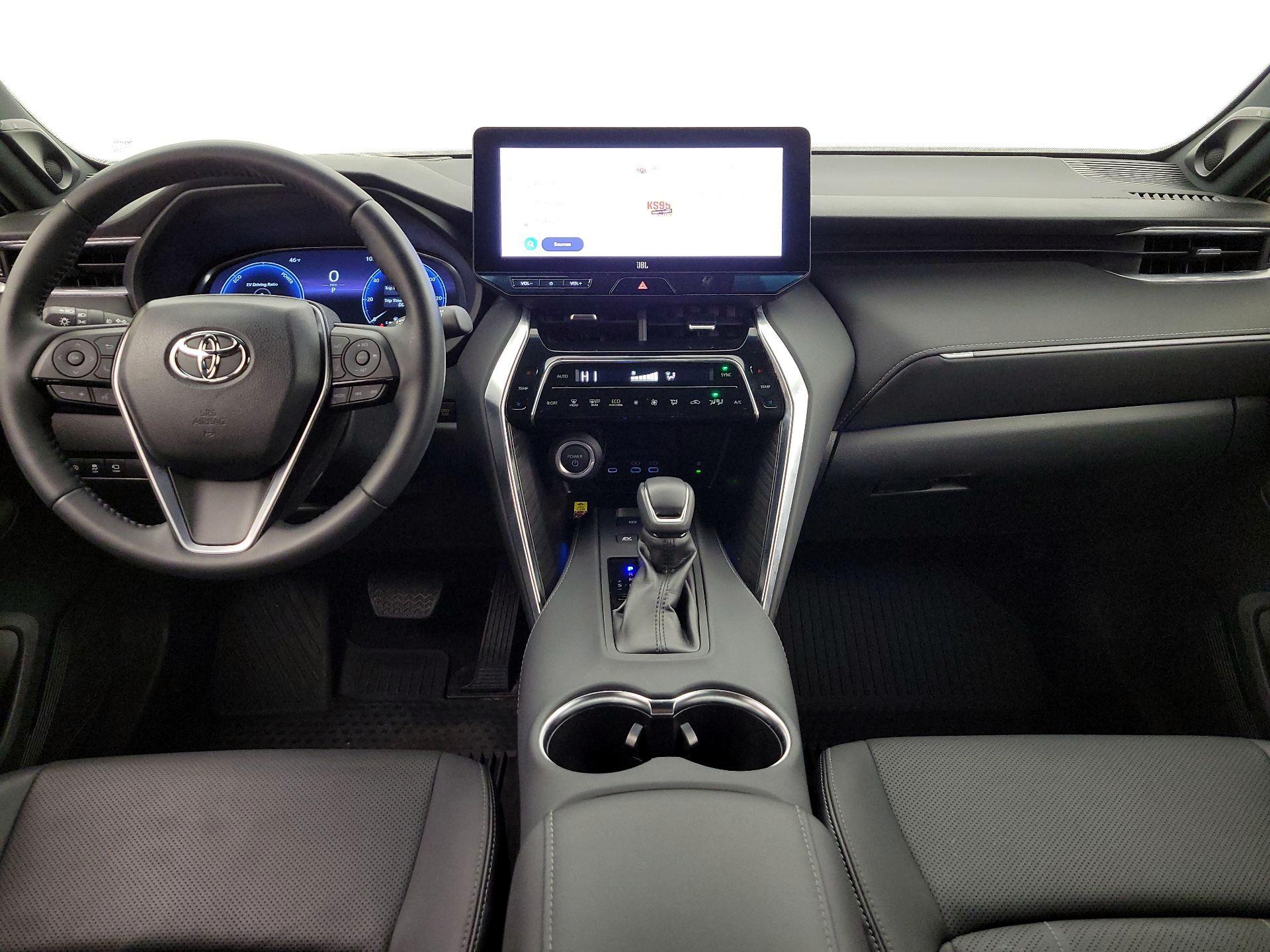 Thumbnail: 2023 Toyota Venza - 9