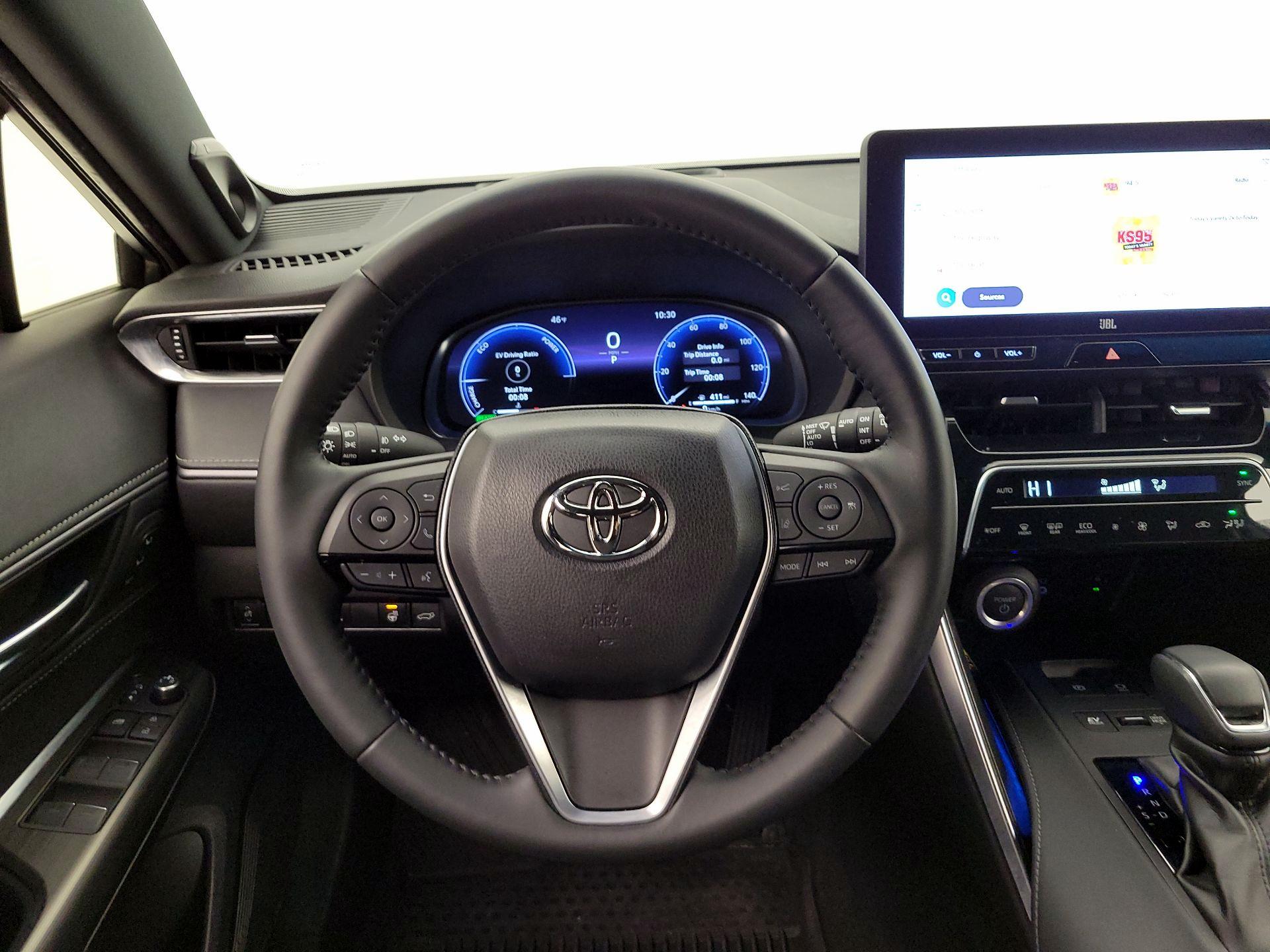 Thumbnail: 2023 Toyota Venza - 10