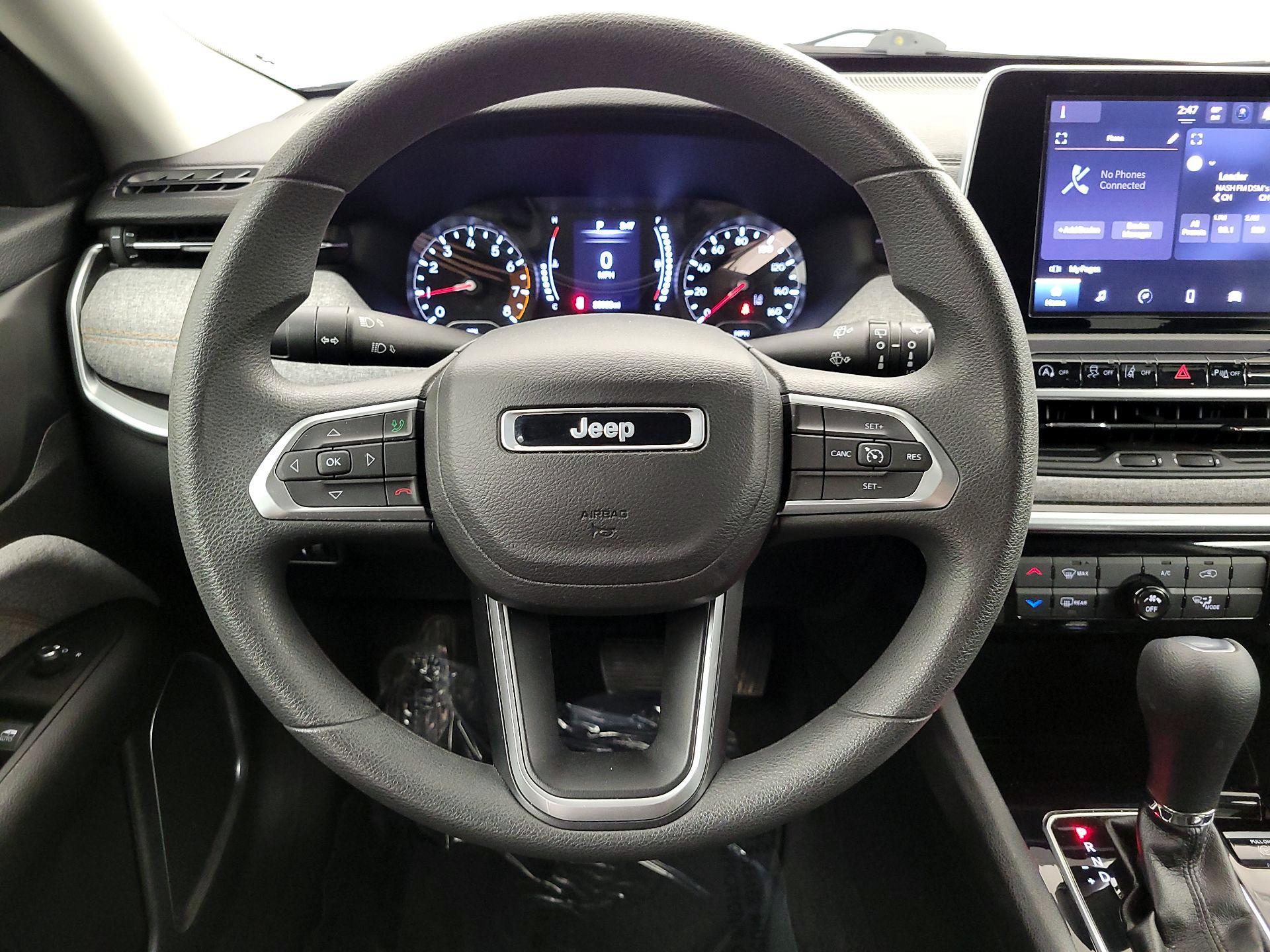 Thumbnail: 2022 Jeep Compass - 10