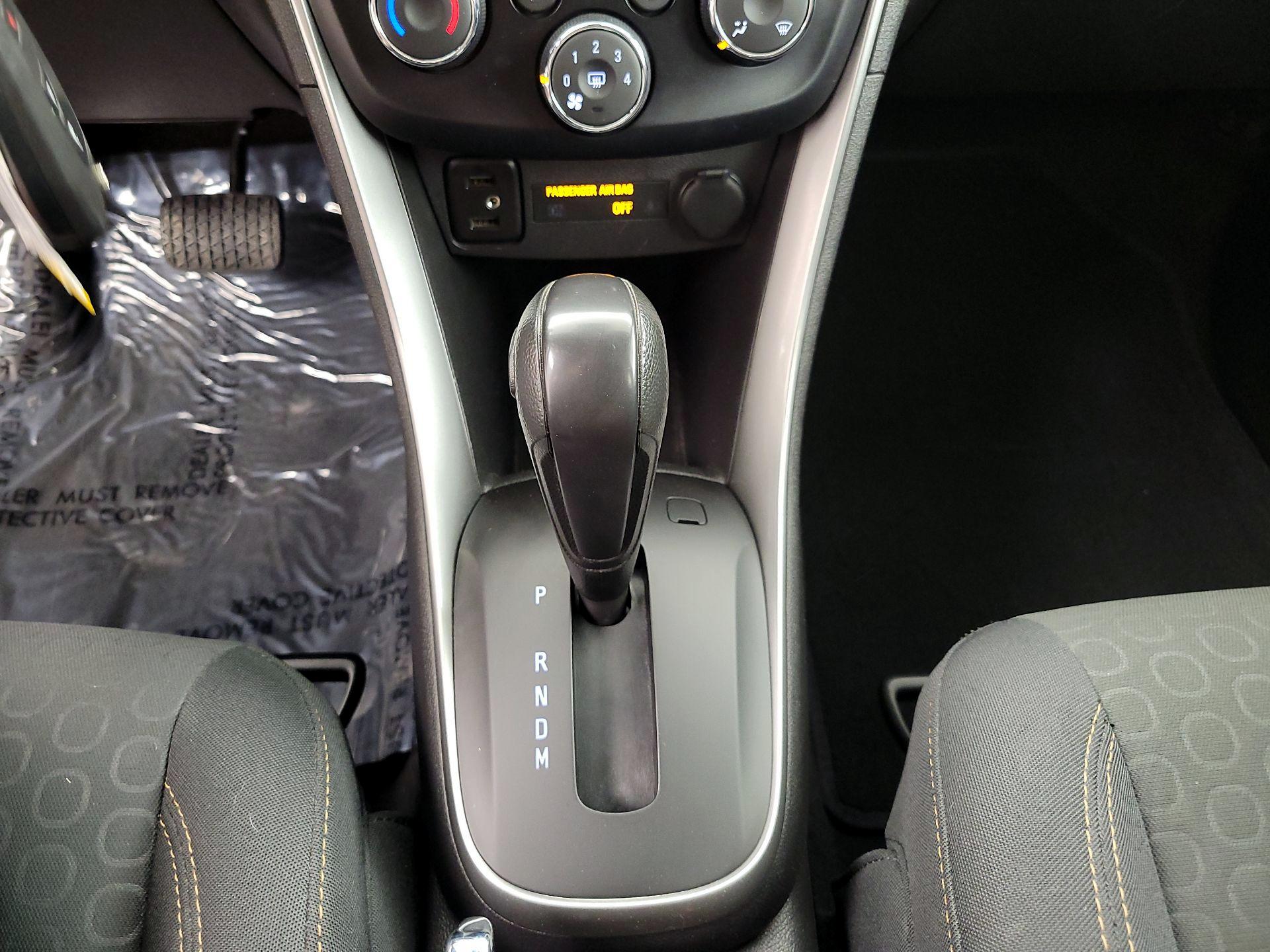 Thumbnail: 2020 Chevrolet Trax - 17