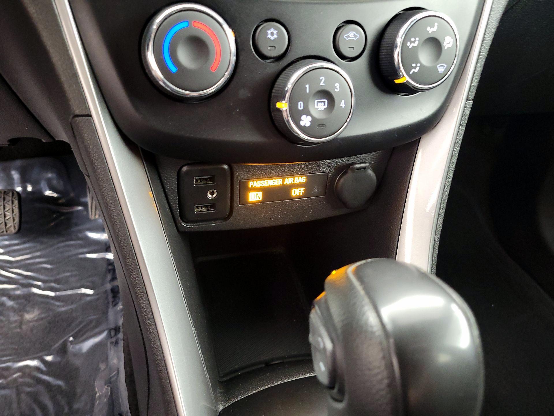 Thumbnail: 2020 Chevrolet Trax - 18