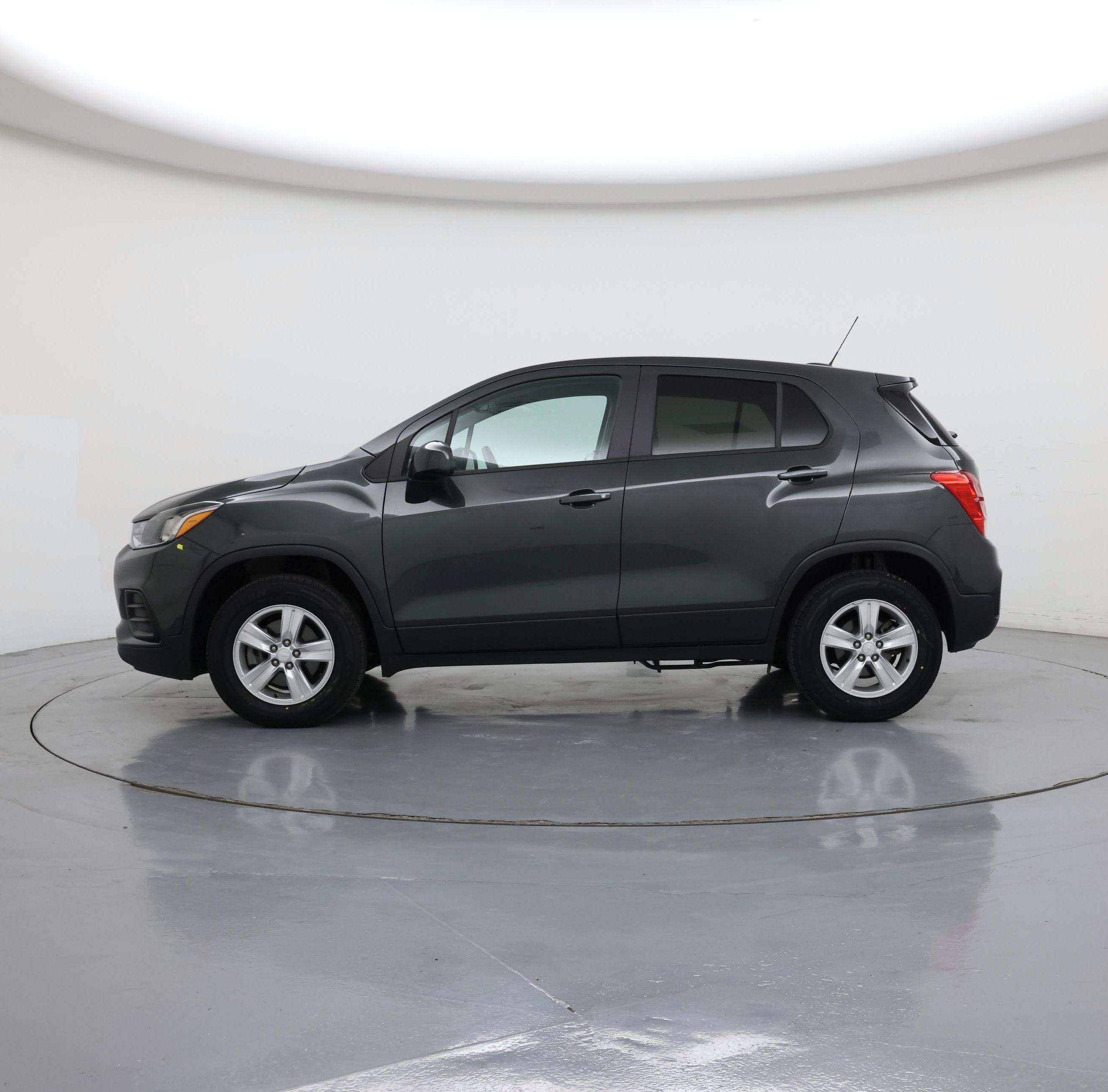 Thumbnail: 2020 Chevrolet Trax - 3