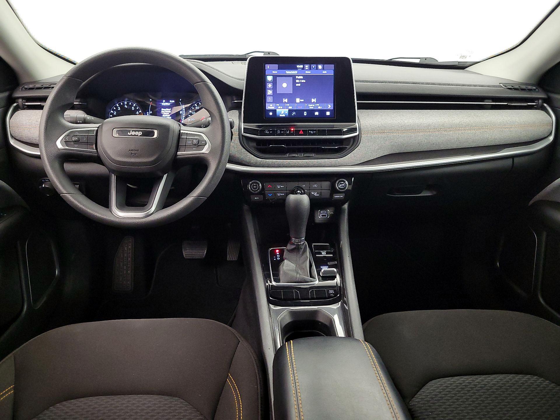 Thumbnail: 2022 Jeep Compass - 9