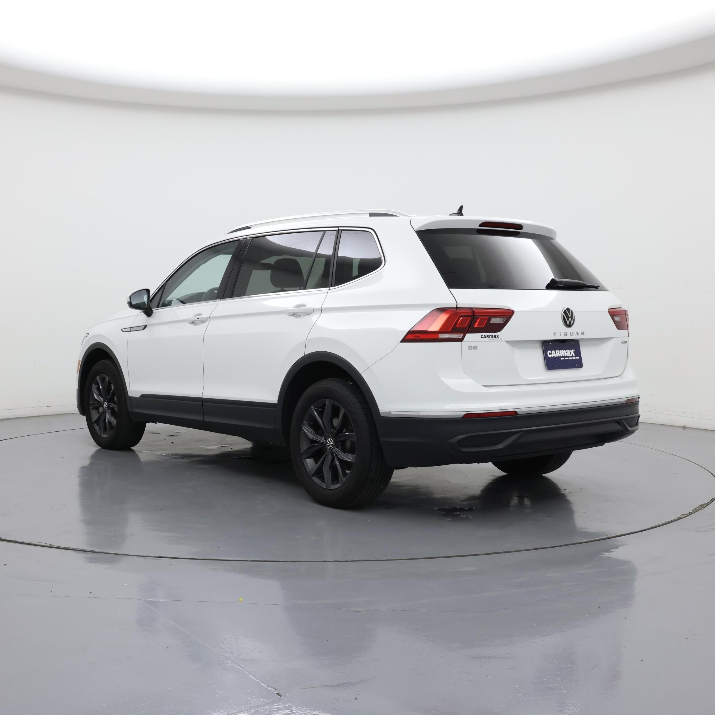 Thumbnail: 2024 Volkswagen Tiguan - 2