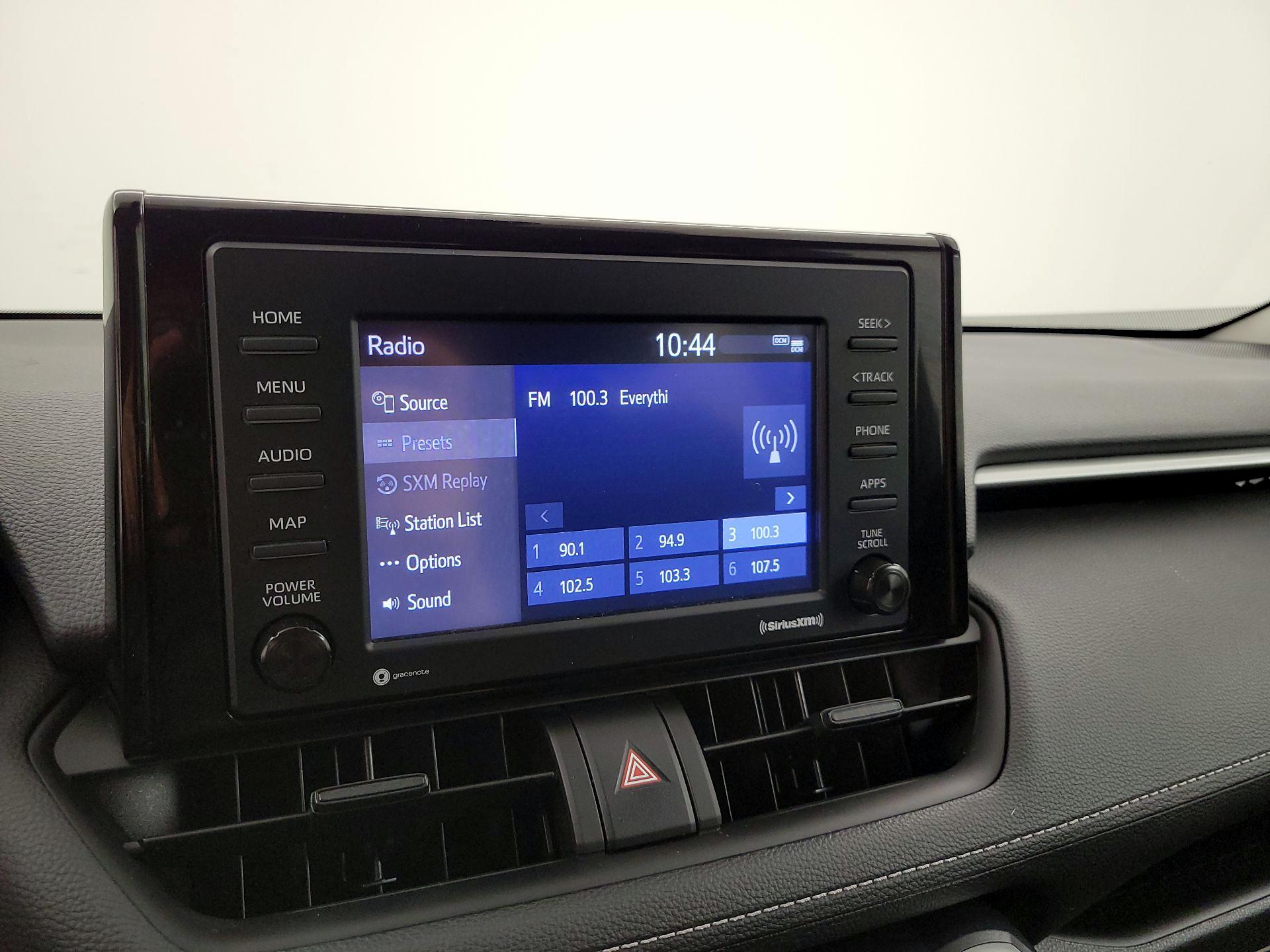 Thumbnail: 2021 Toyota RAV4 - 15