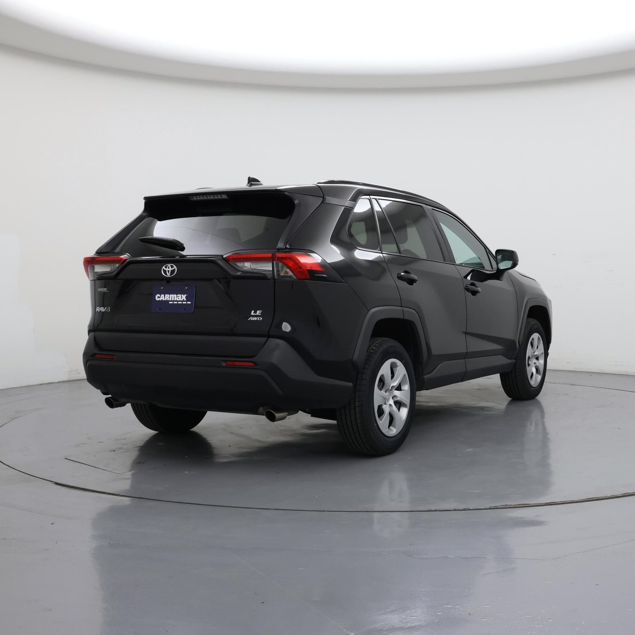 Thumbnail: 2021 Toyota RAV4 - 8