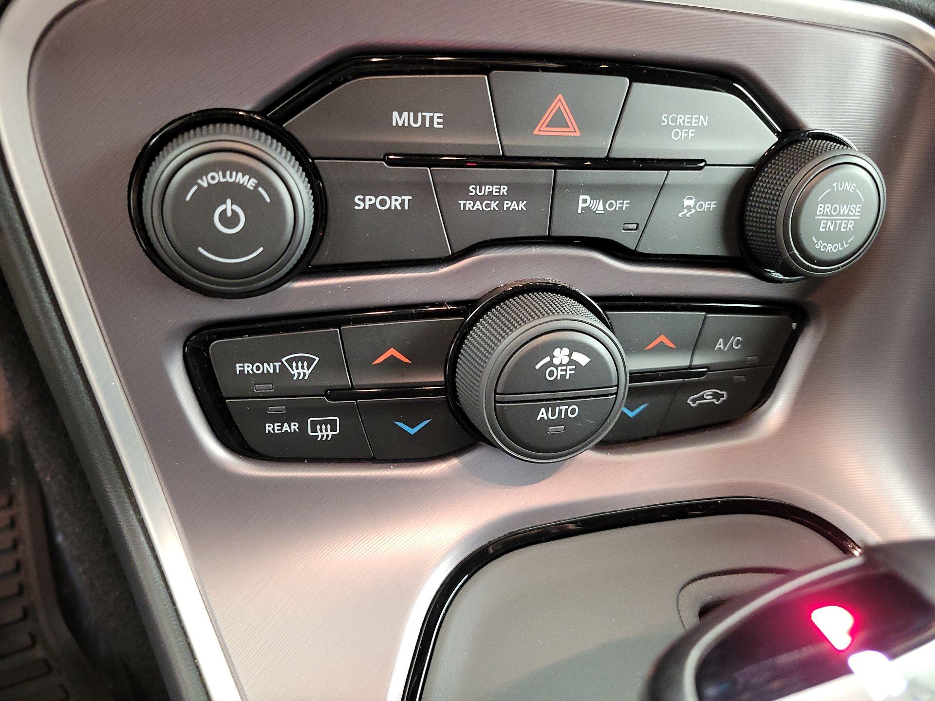 Thumbnail: 2021 Dodge Challenger - 16