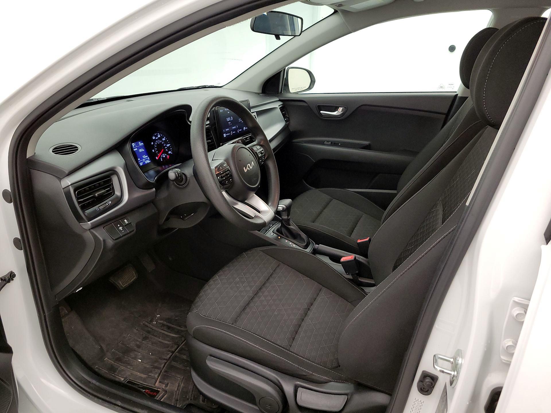 Thumbnail: 2023 Kia Rio - 11