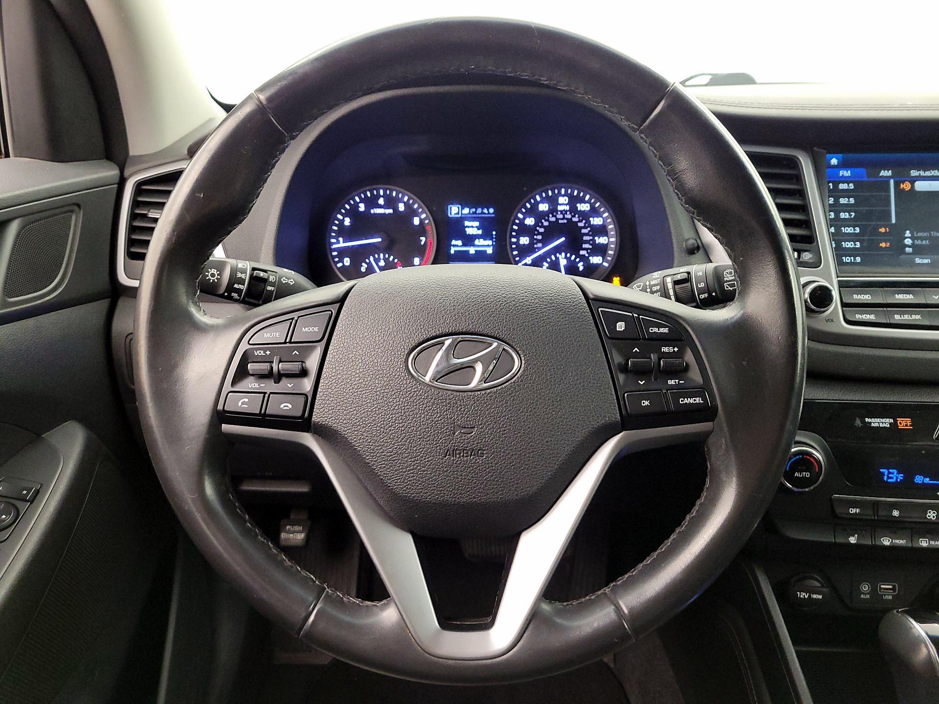 Thumbnail: 2016 Hyundai Tucson - 10