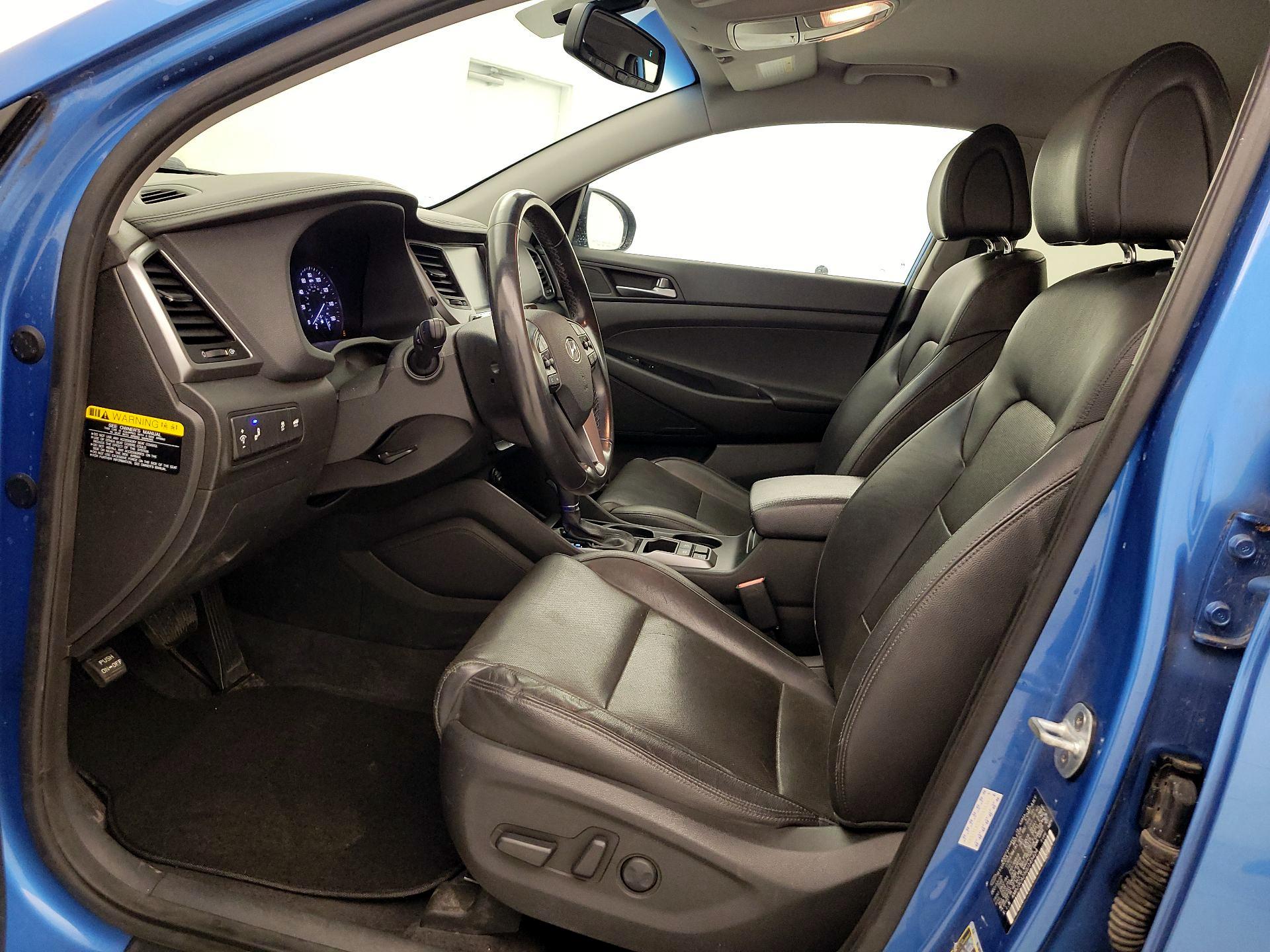 Thumbnail: 2016 Hyundai Tucson - 11