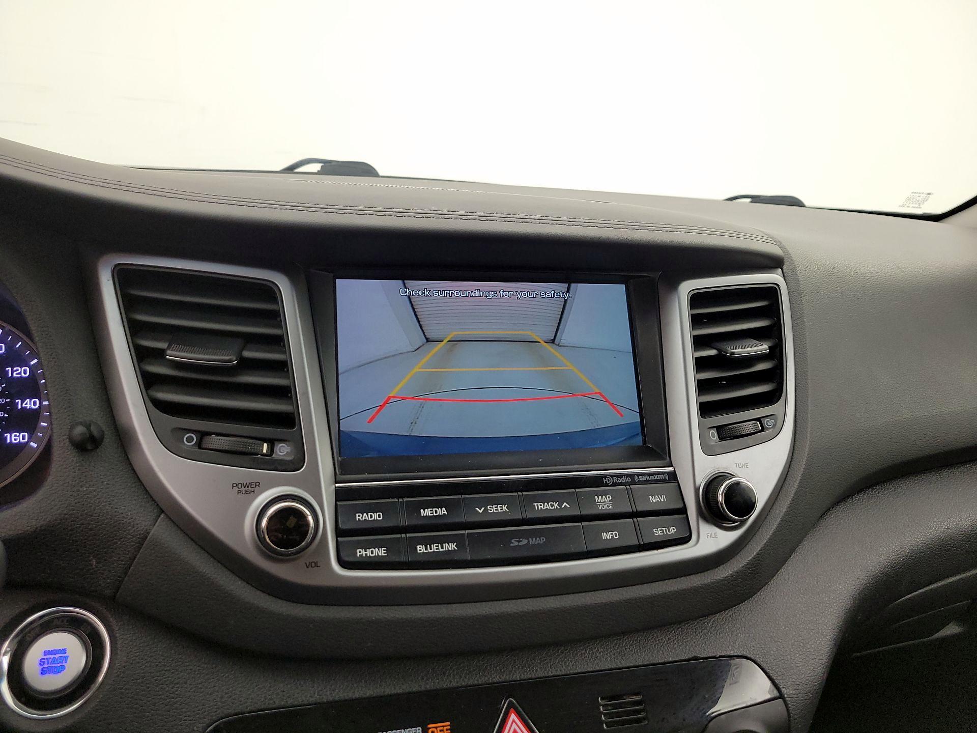 Thumbnail: 2016 Hyundai Tucson - 15