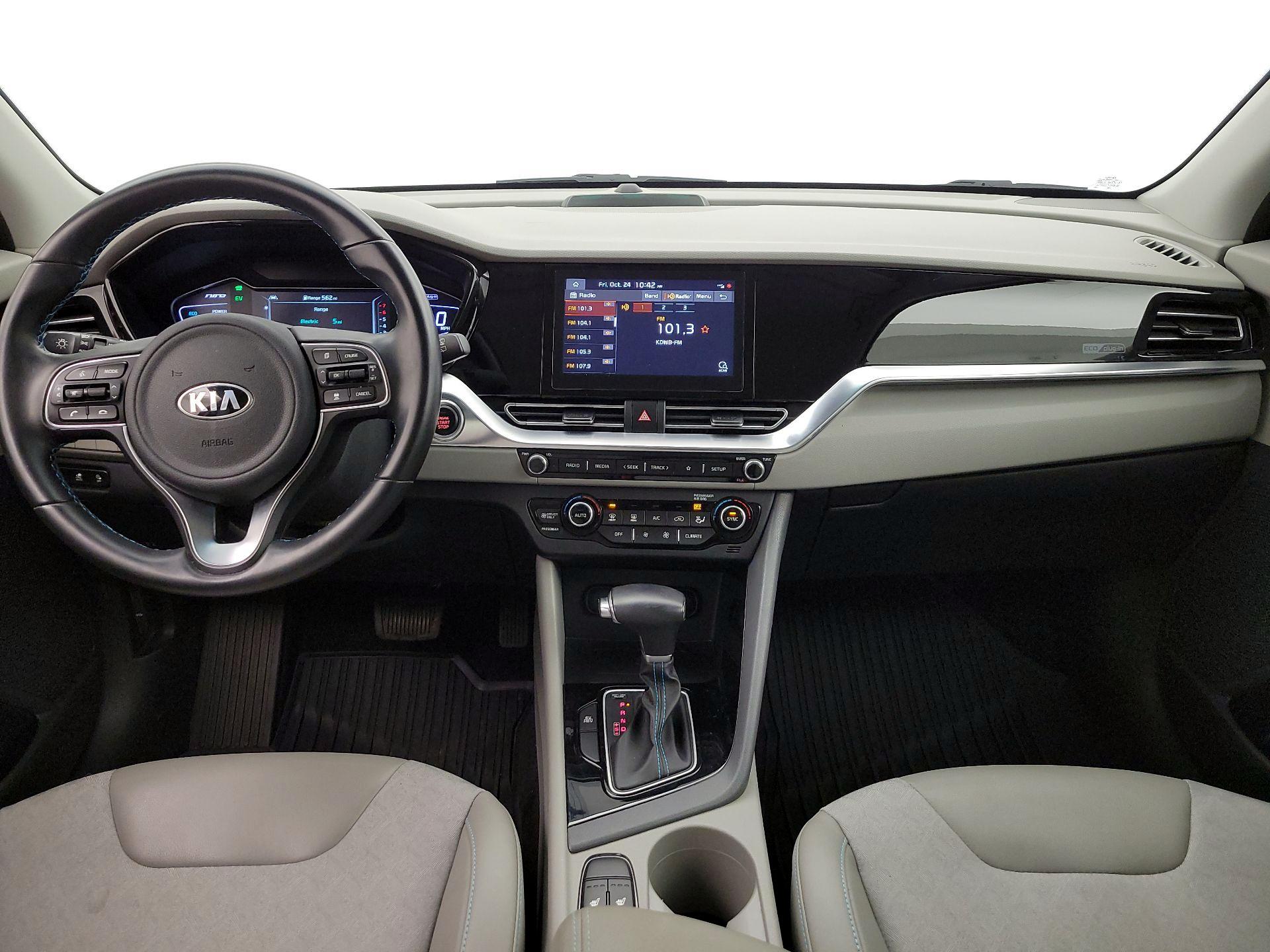 Thumbnail: 2020 Kia Niro - 9