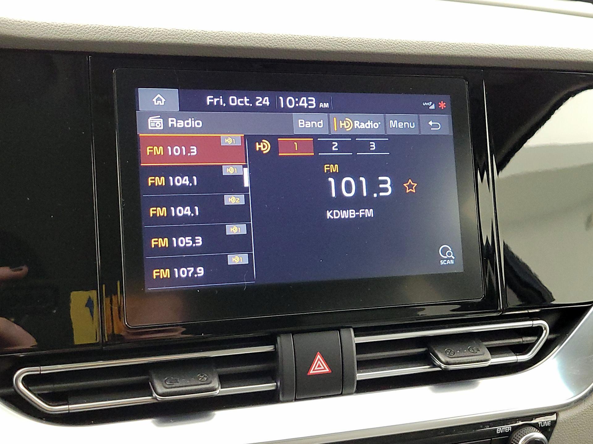 Thumbnail: 2020 Kia Niro - 15