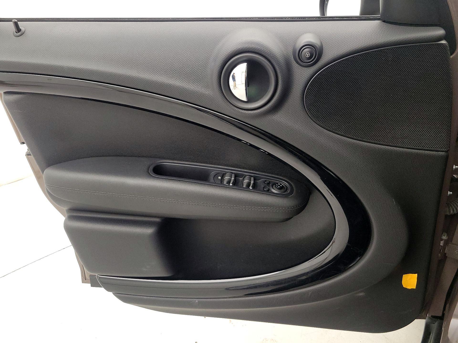 Thumbnail: 2015 MINI Cooper Countryman - 12