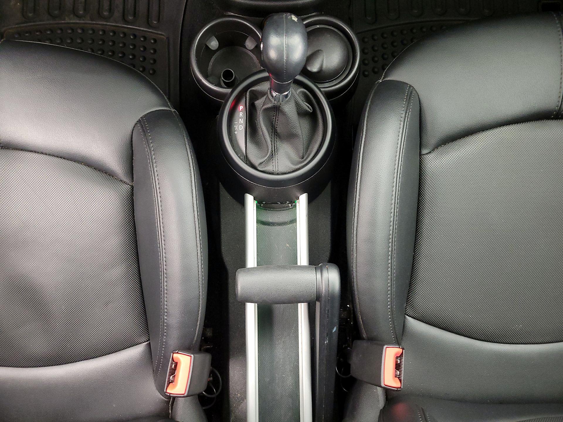 Thumbnail: 2015 MINI Cooper Countryman - 15