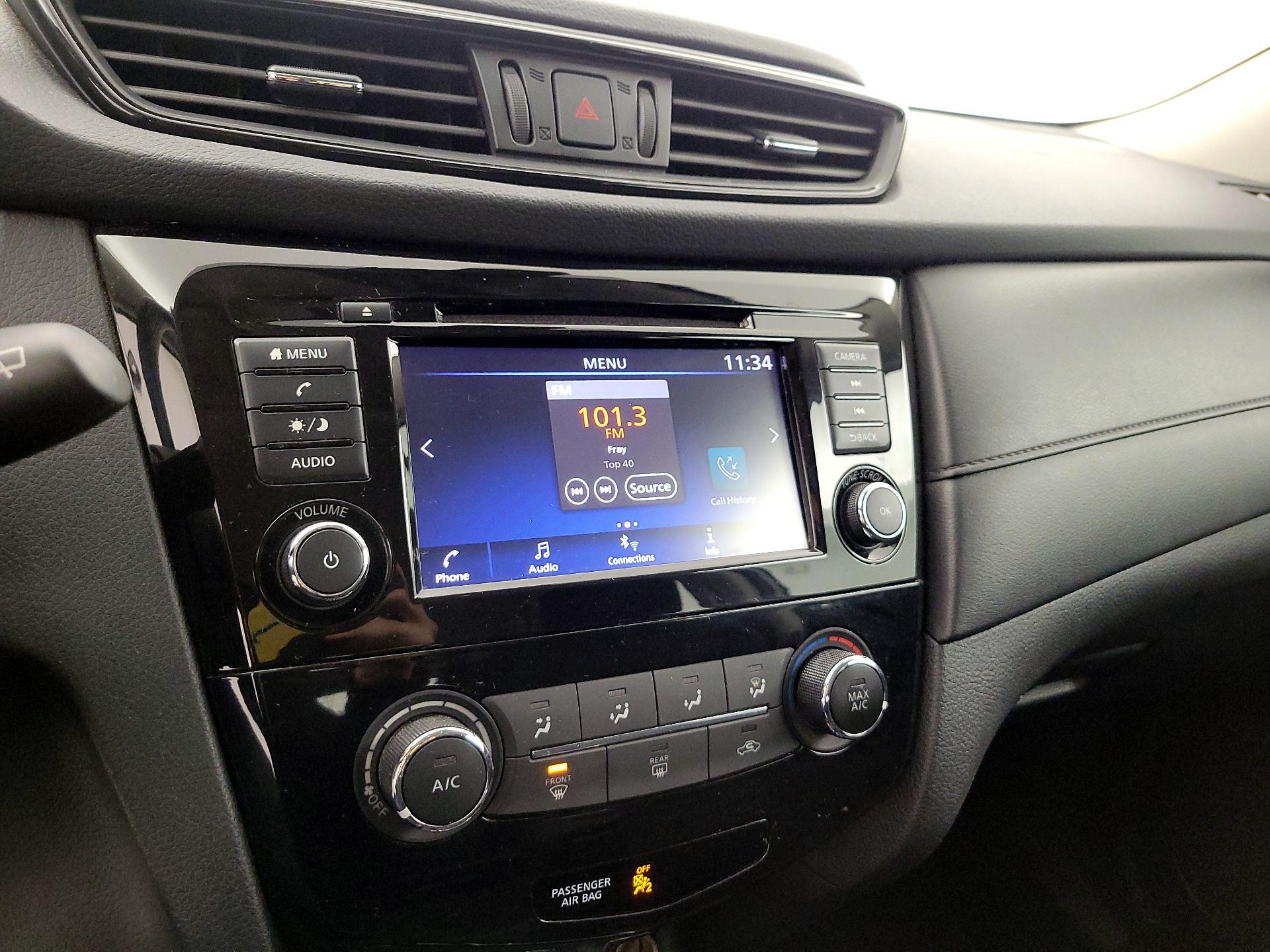 Thumbnail: 2020 Nissan Rogue - 15