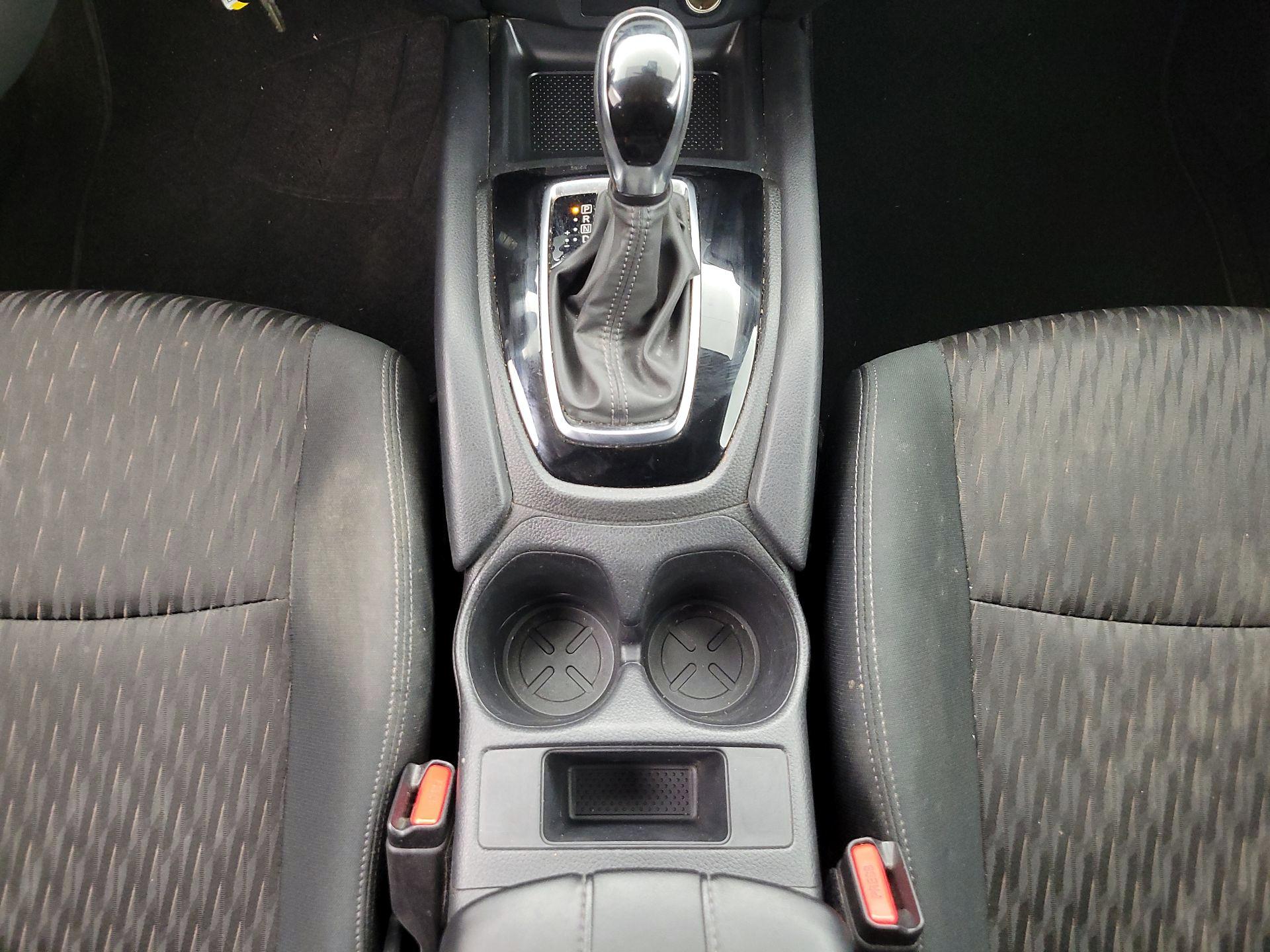 Thumbnail: 2020 Nissan Rogue - 17