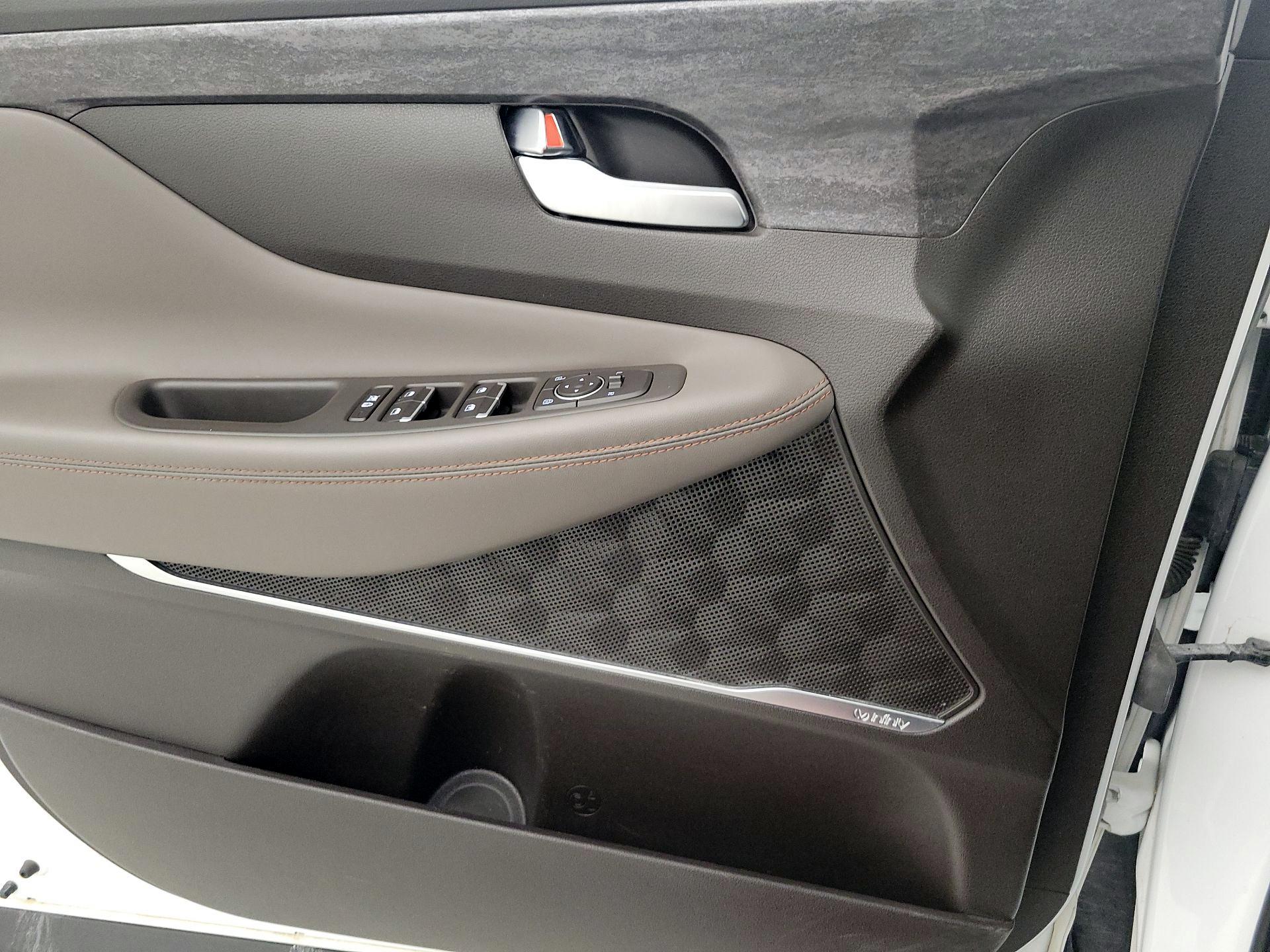 Thumbnail: 2020 Hyundai Santa Fe - 12