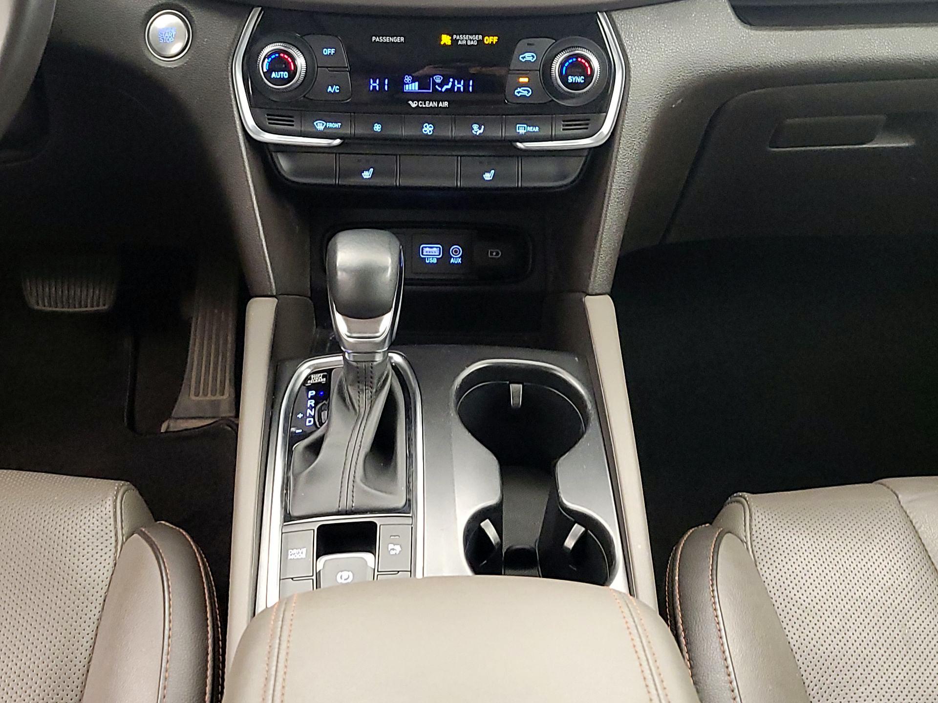 Thumbnail: 2020 Hyundai Santa Fe - 17