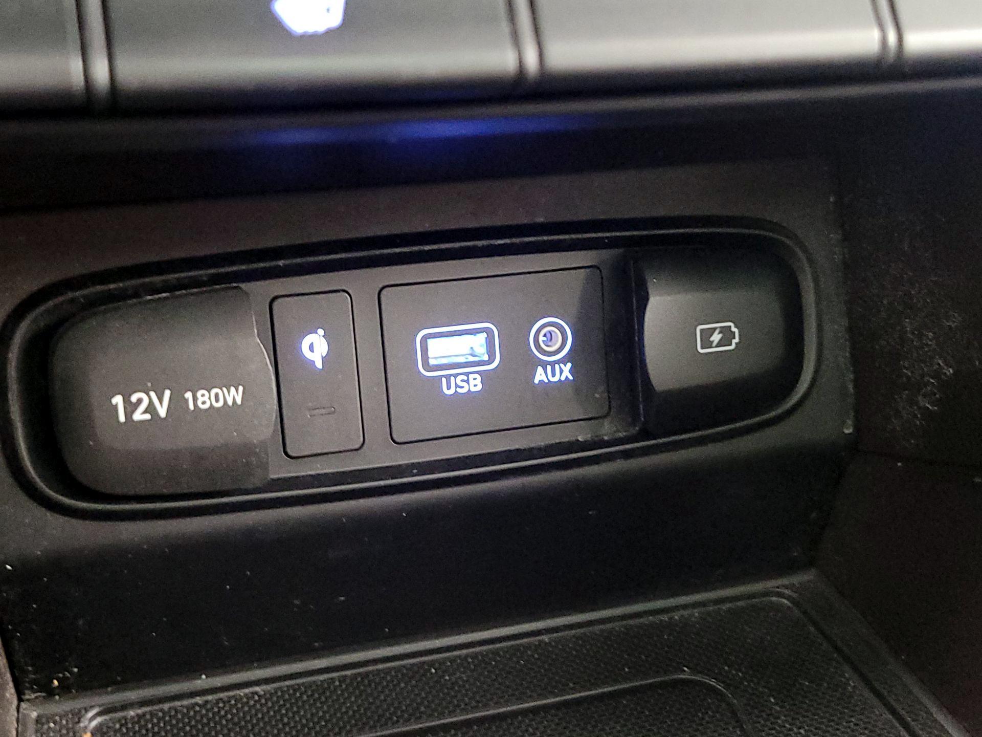 Thumbnail: 2020 Hyundai Santa Fe - 18