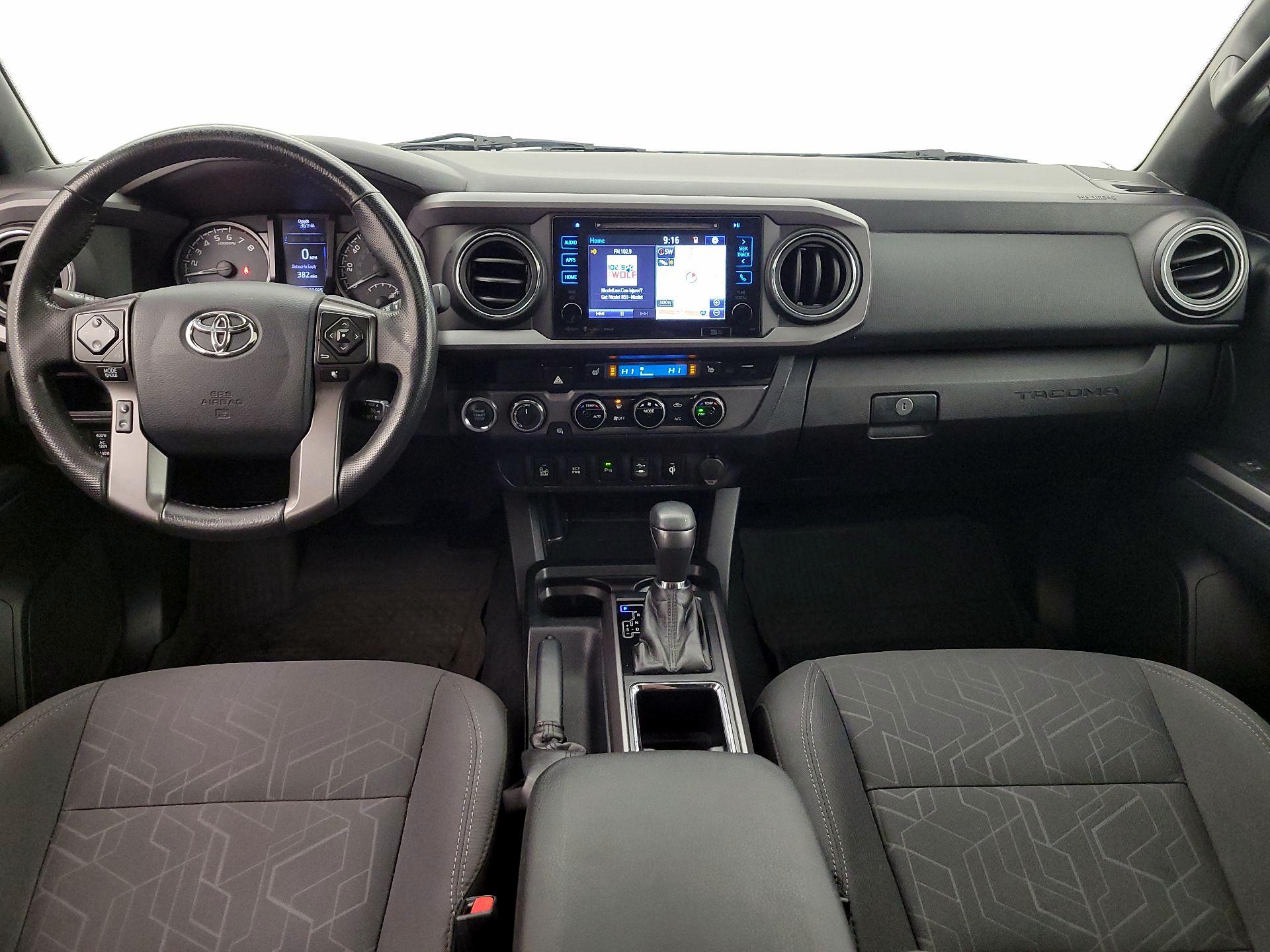 Thumbnail: 2017 Toyota Tacoma - 9