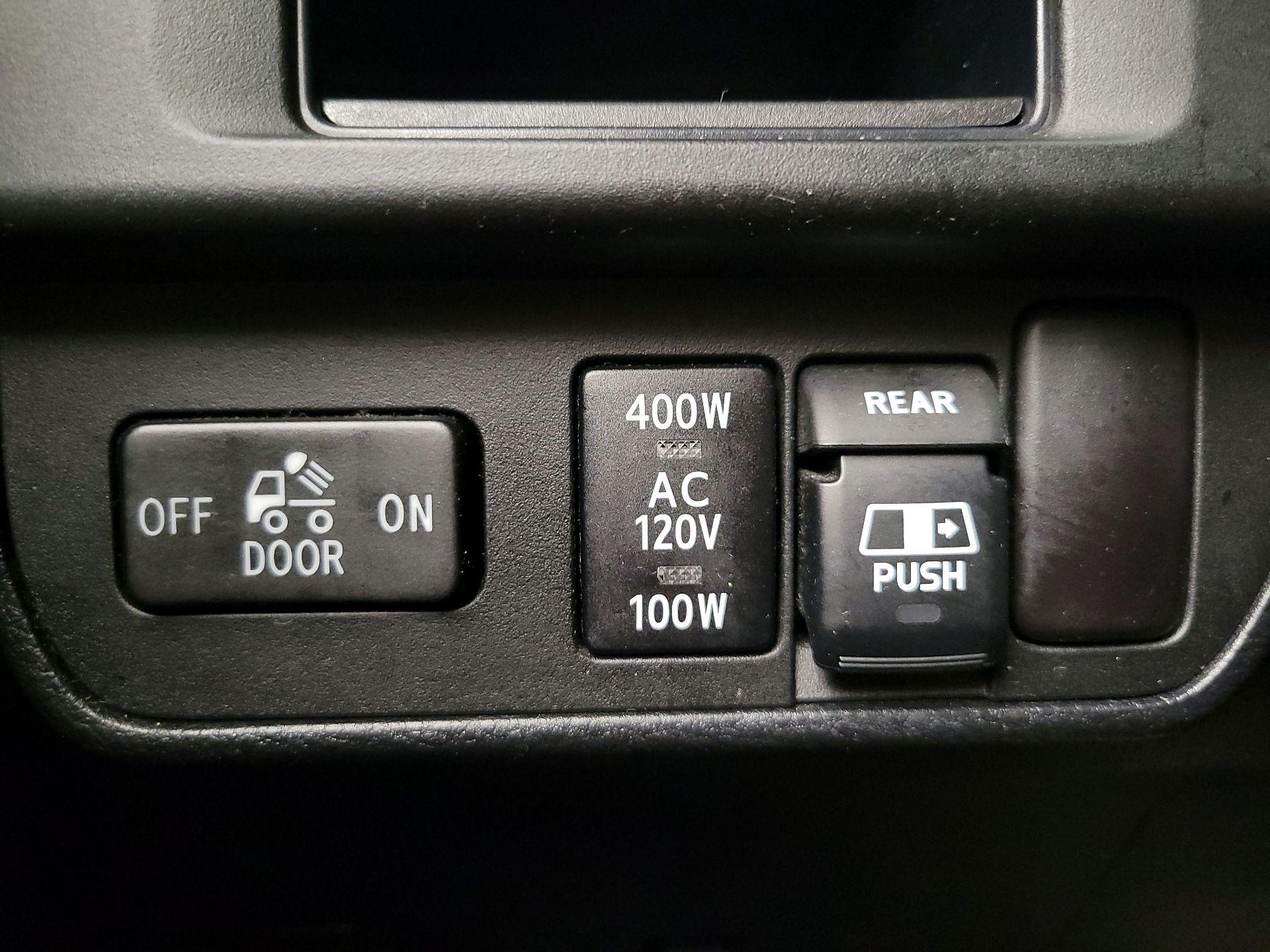 Thumbnail: 2017 Toyota Tacoma - 13