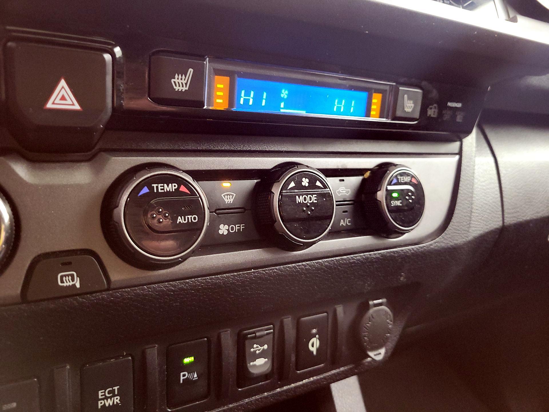 Thumbnail: 2017 Toyota Tacoma - 17