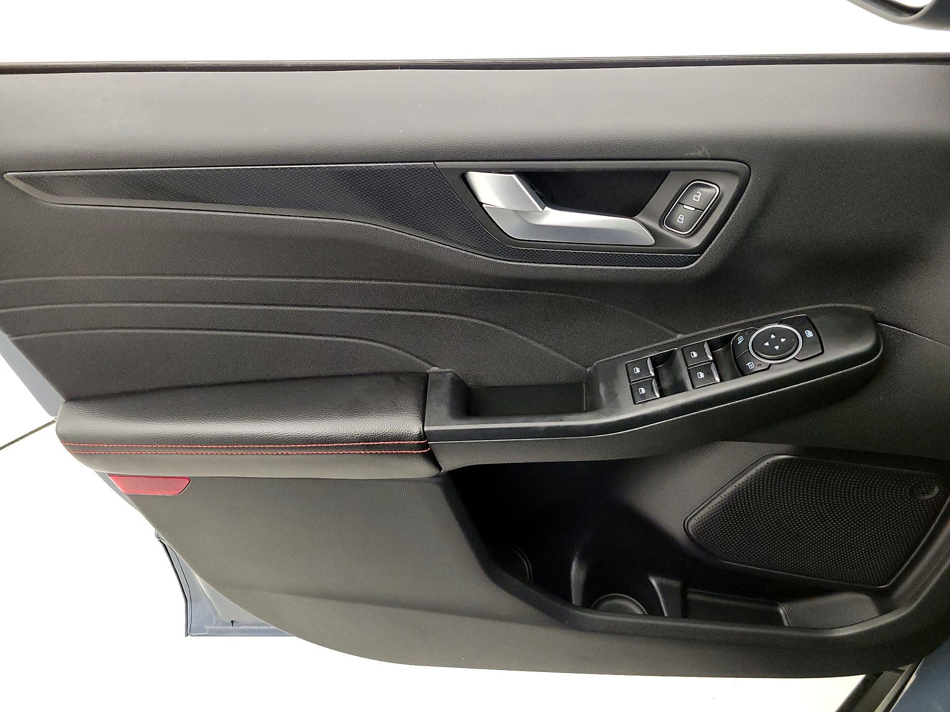 Thumbnail: 2023 Ford Escape - 12