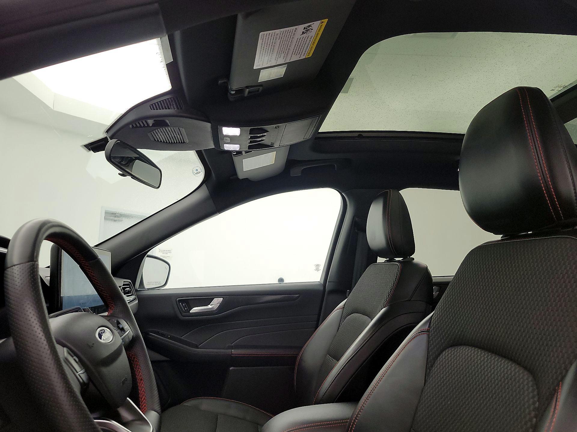 Thumbnail: 2023 Ford Escape - 20