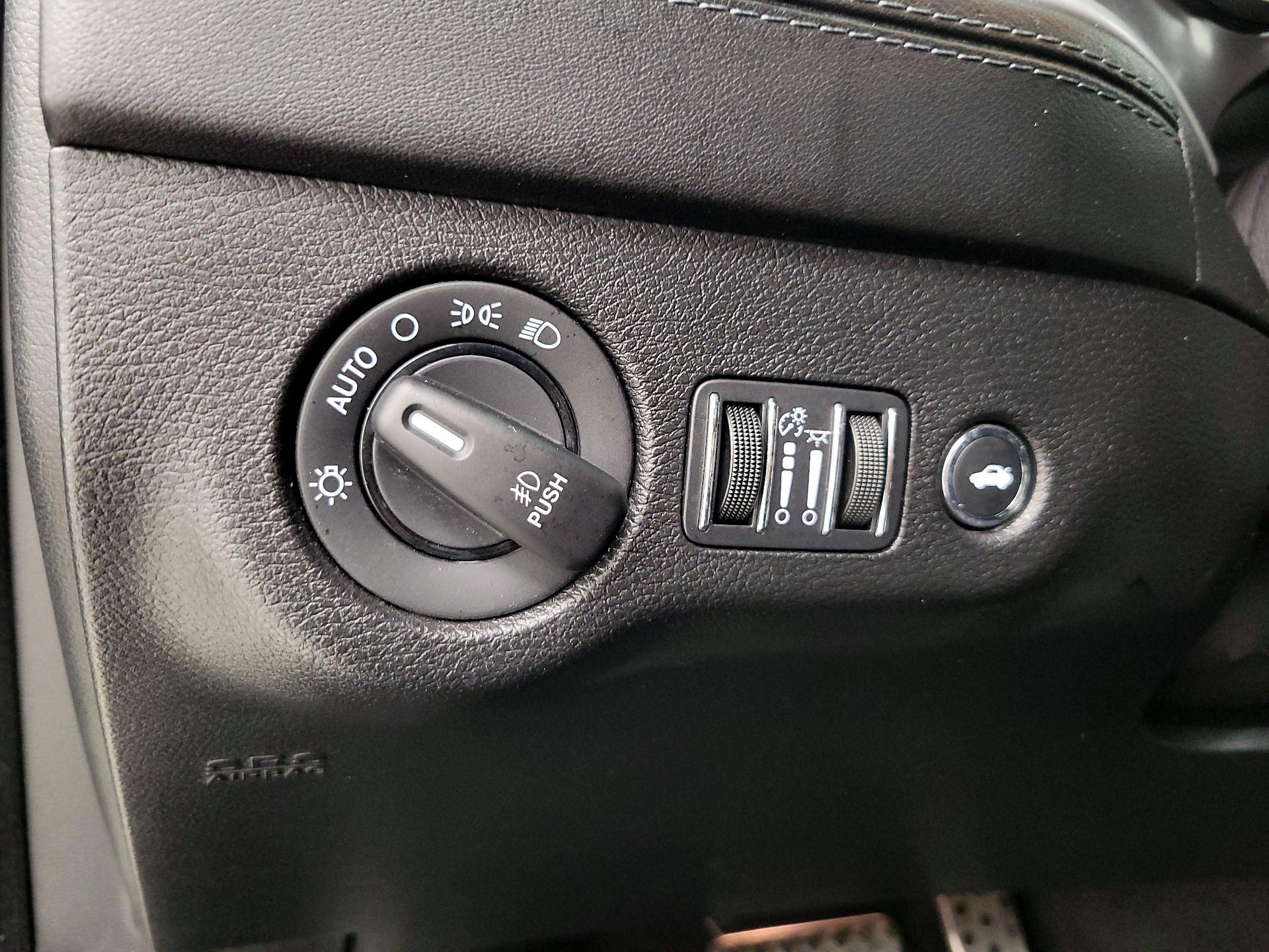 Thumbnail: 2021 Dodge Charger - 13