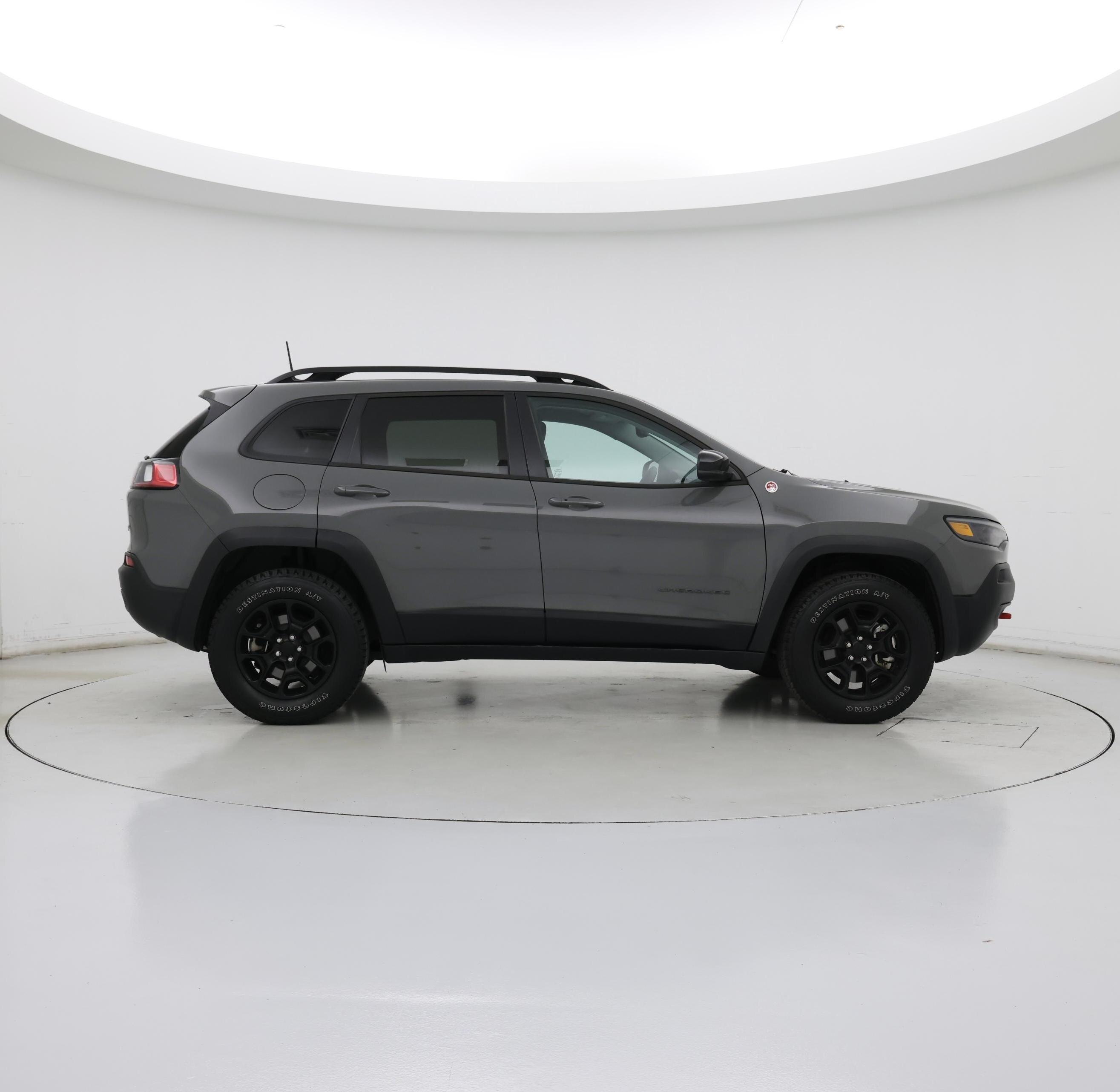 Thumbnail: 2022 Jeep Cherokee - 7