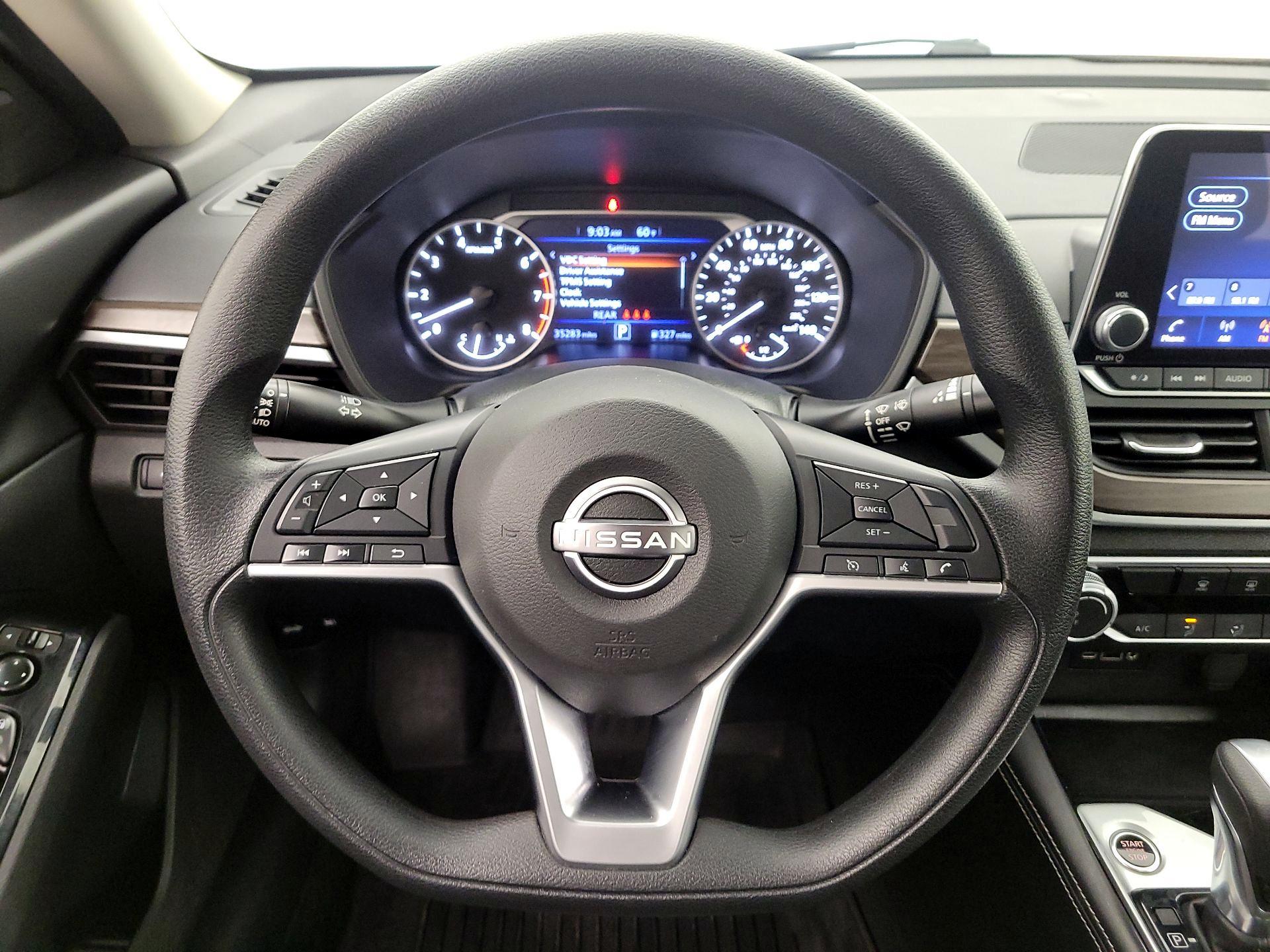 Thumbnail: 2023 Nissan Altima - 10