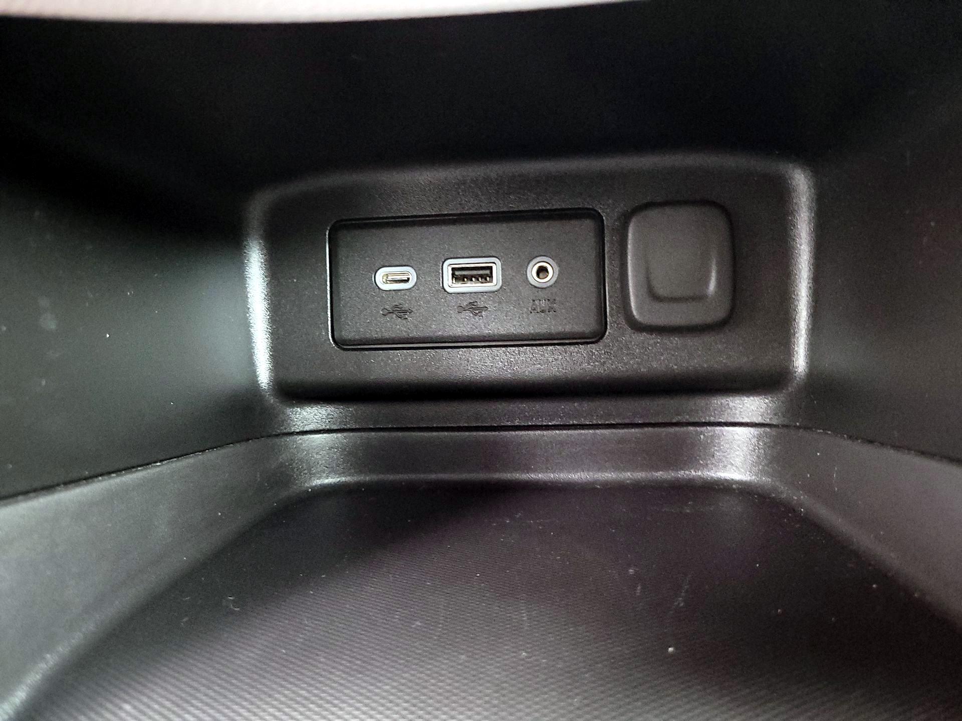 Thumbnail: 2022 Chevrolet Equinox - 17