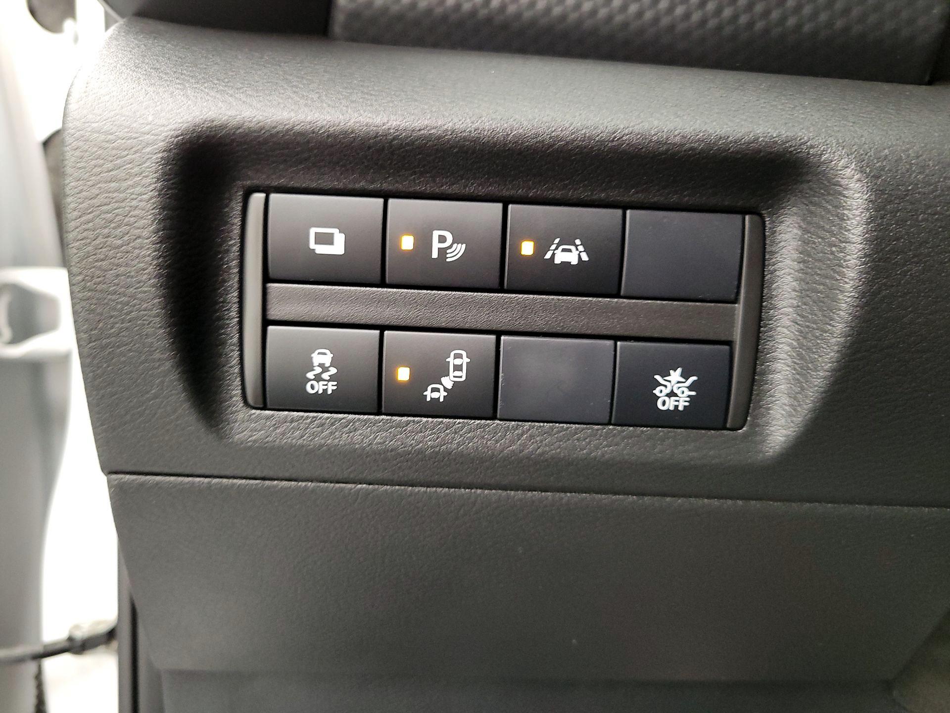 Thumbnail: 2022 Nissan Kicks - 13