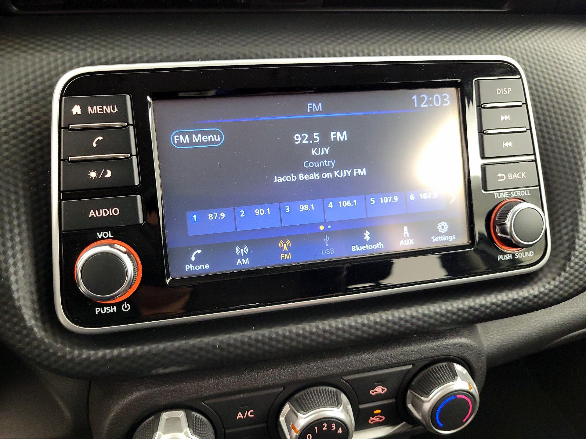 Thumbnail: 2022 Nissan Kicks - 15