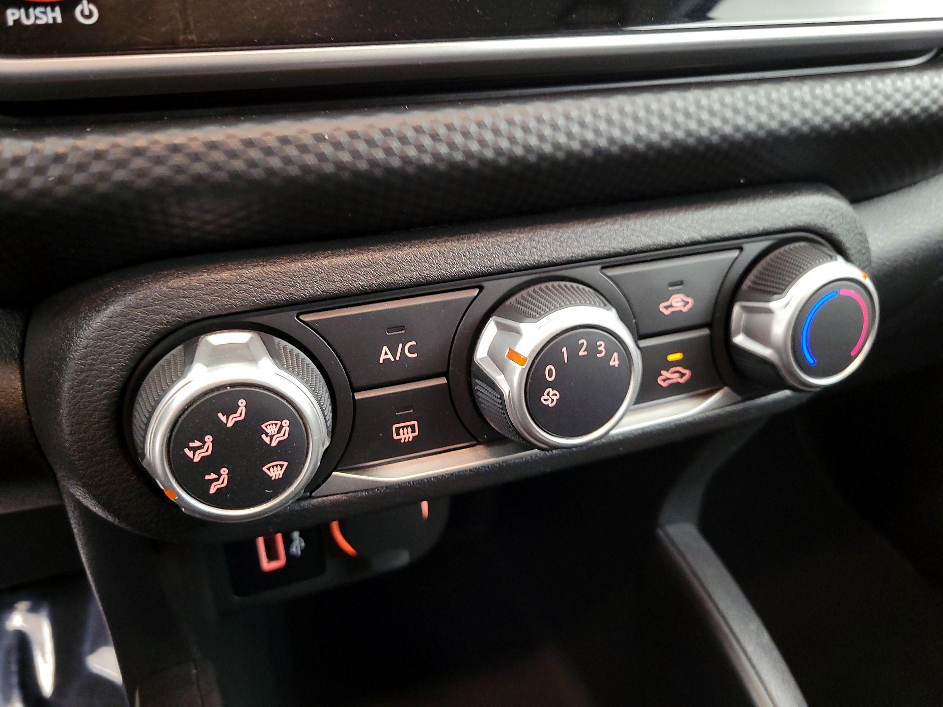 Thumbnail: 2022 Nissan Kicks - 16