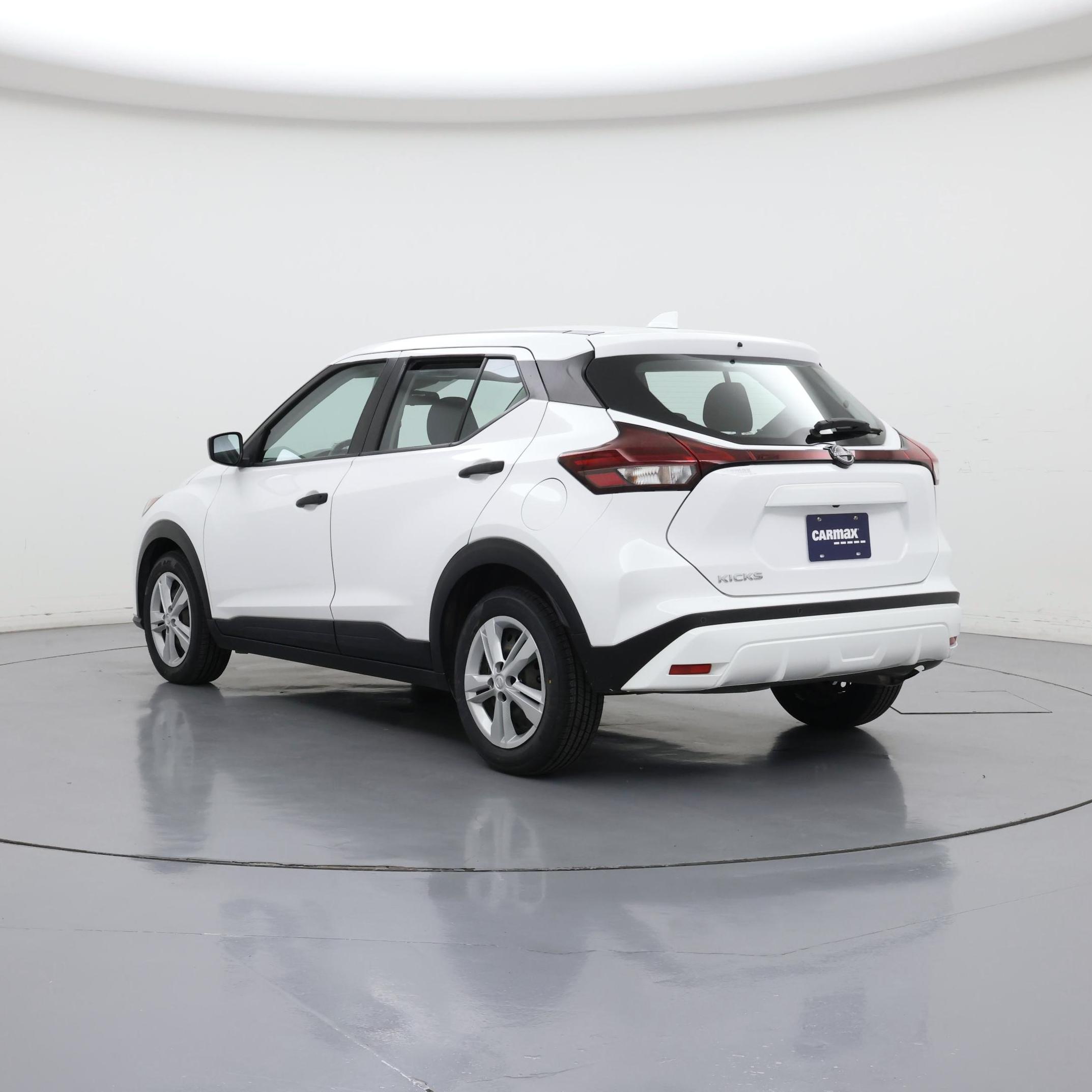 Thumbnail: 2022 Nissan Kicks - 2