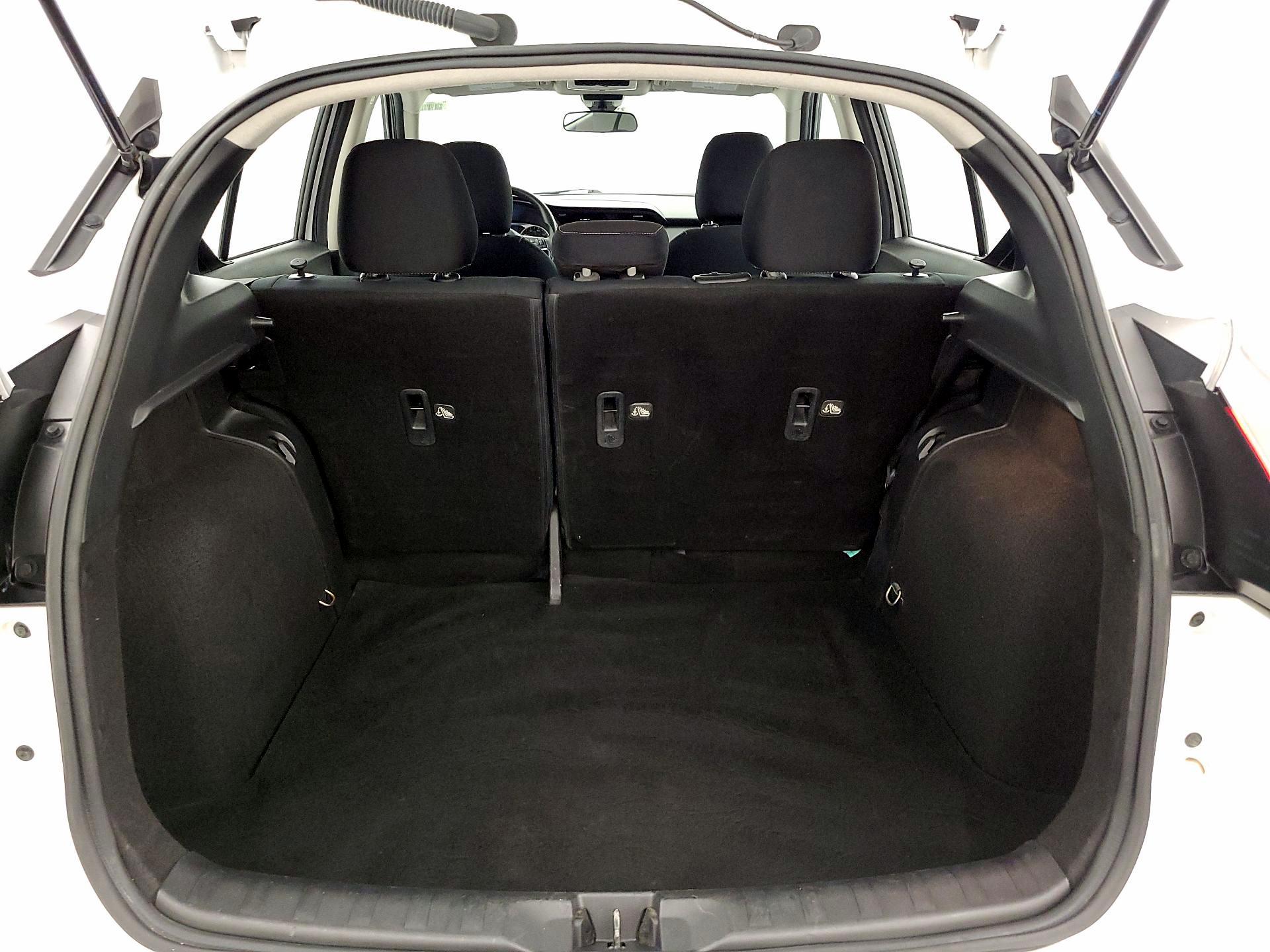 Thumbnail: 2022 Nissan Kicks - 20