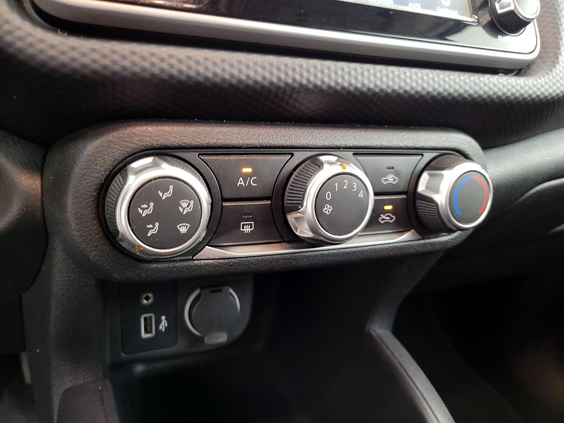 Thumbnail: 2022 Nissan Kicks - 16