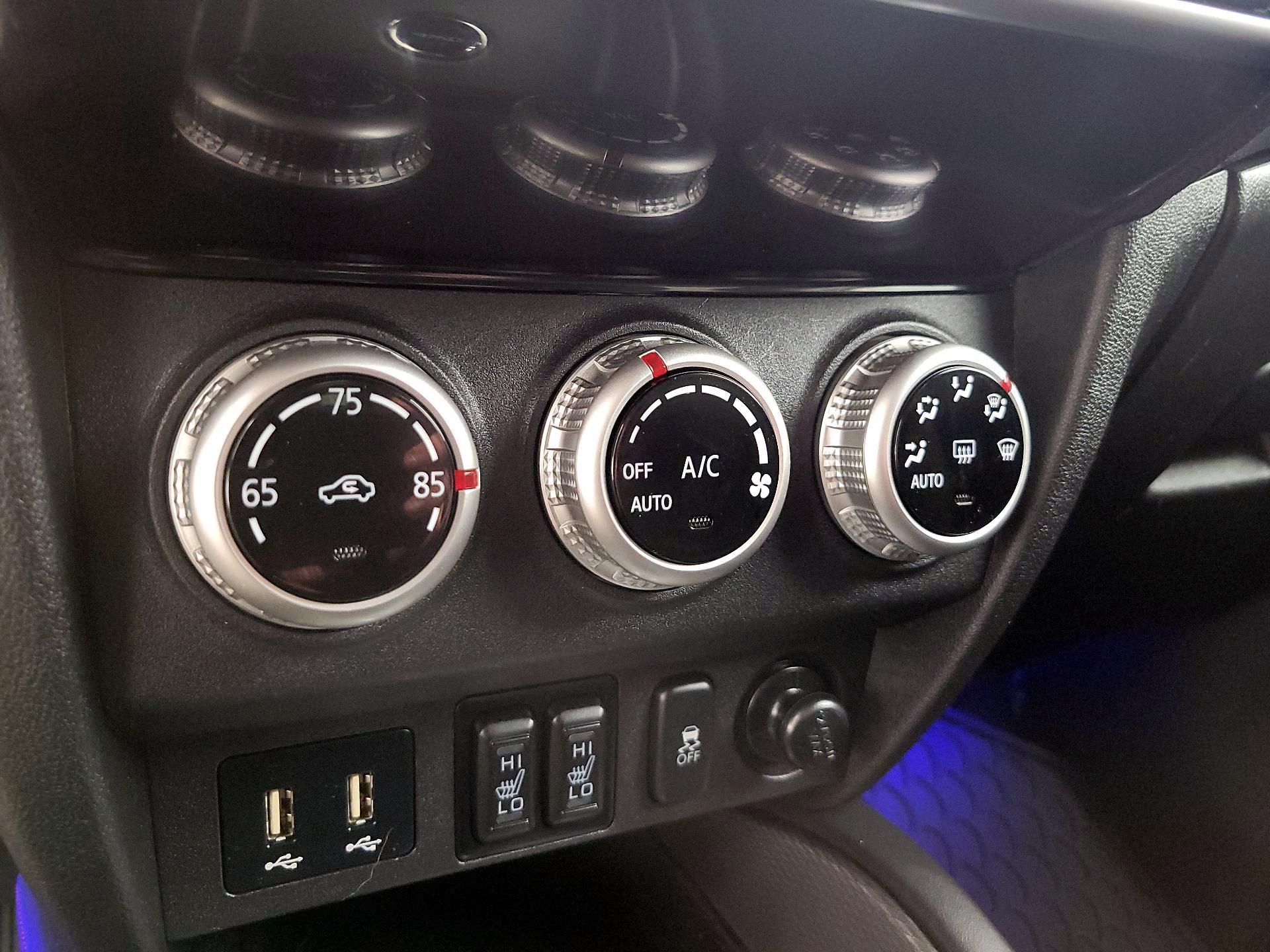 Thumbnail: 2022 Mitsubishi Outlander Sport - 16