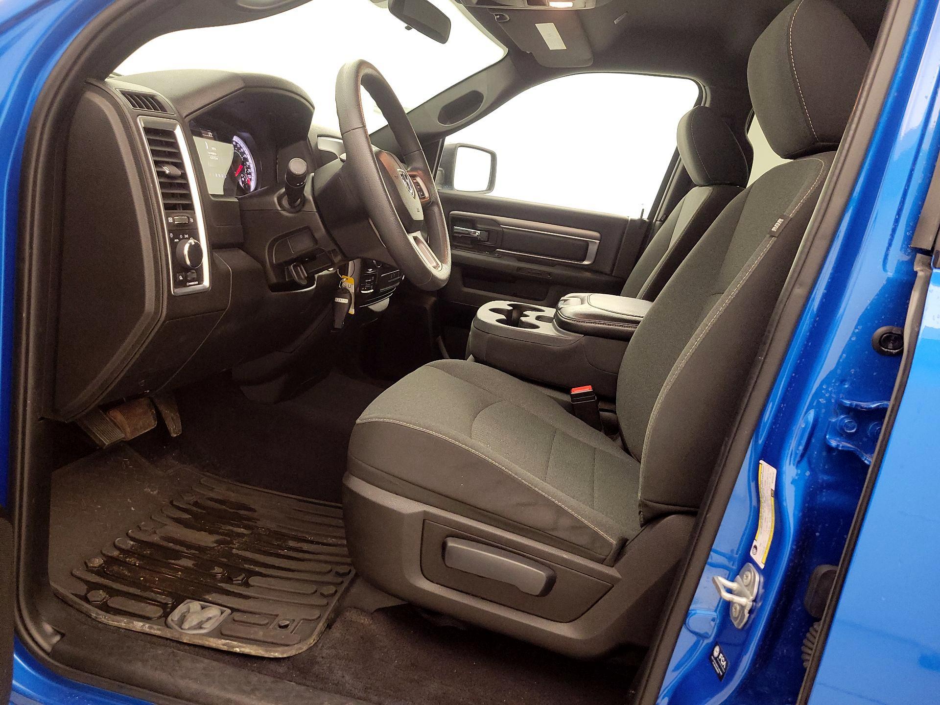 Thumbnail: 2022 RAM 1500 Classic - 11