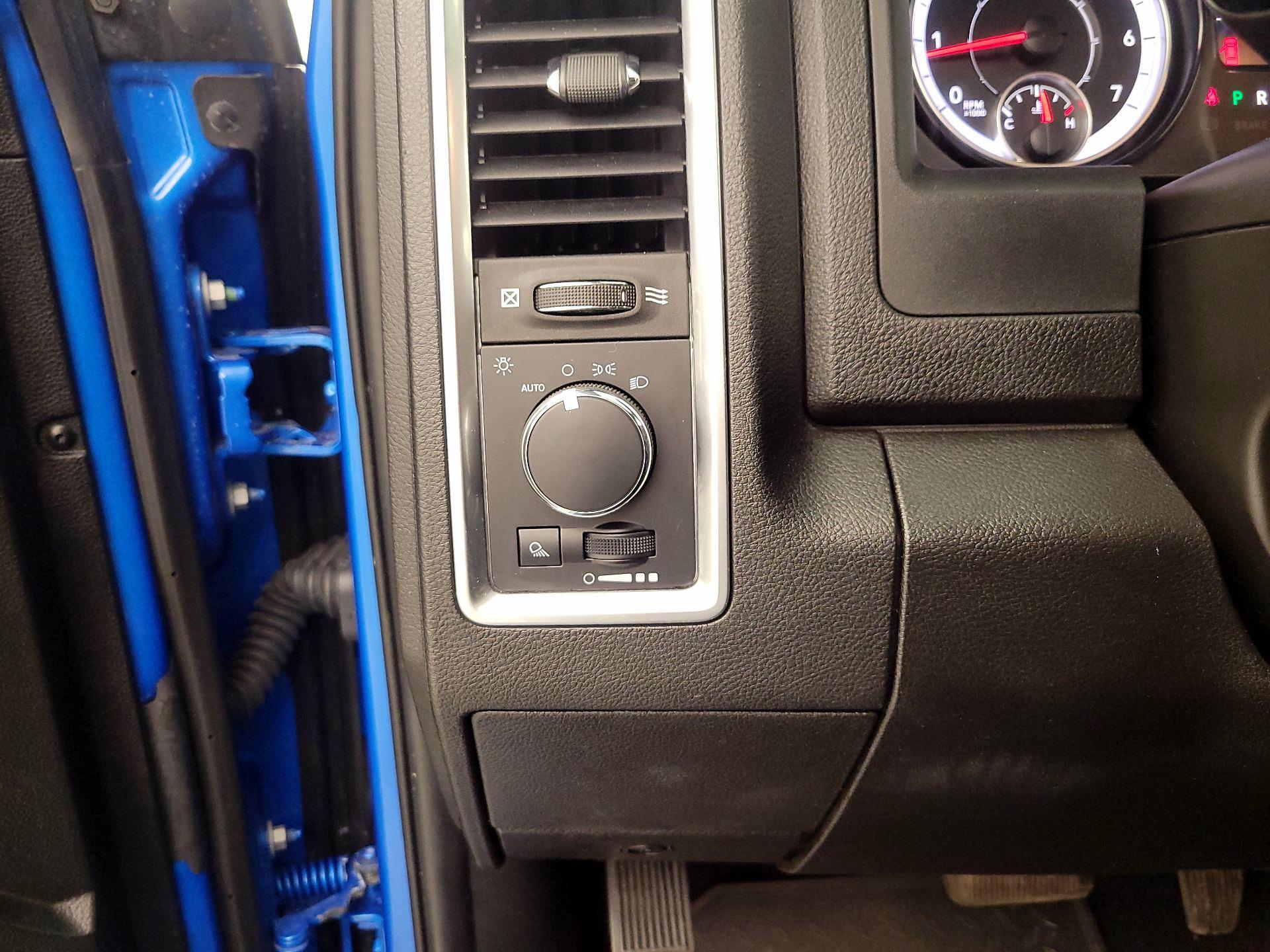 Thumbnail: 2022 RAM 1500 Classic - 13